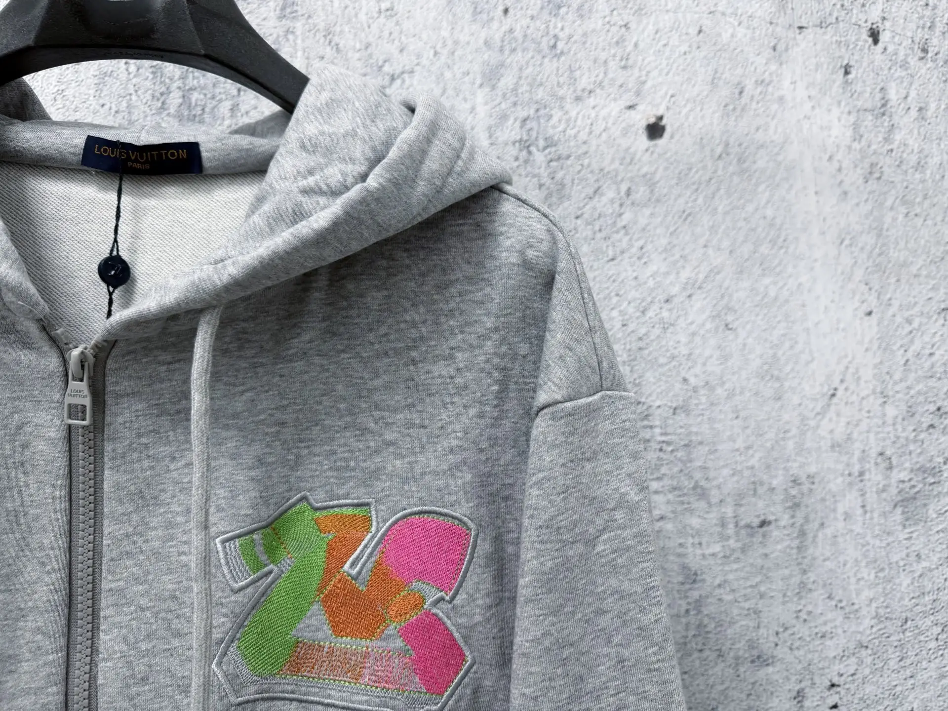 Embroidered Logo Zip-Up Hoodie D22523462 — view 3