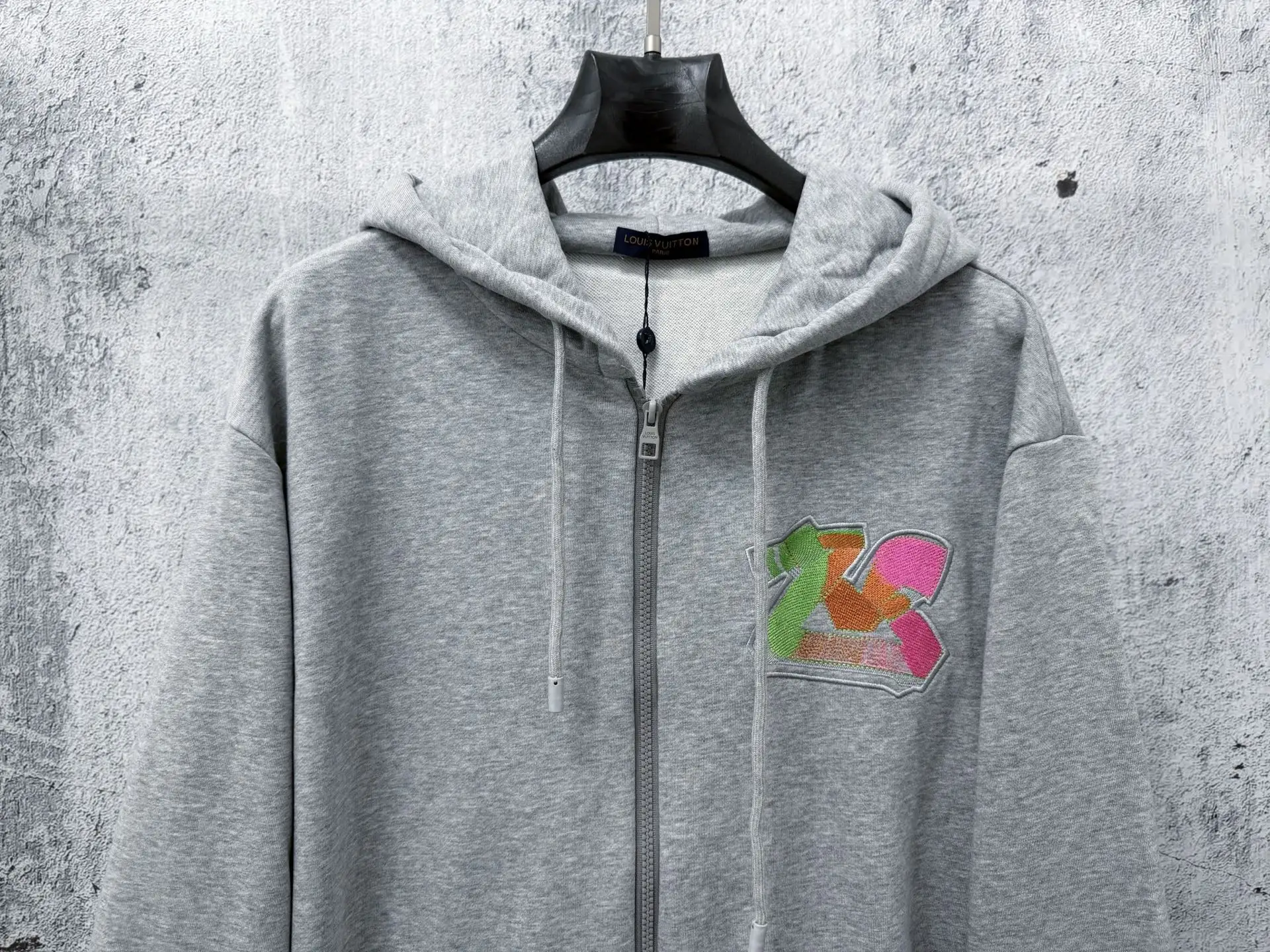 Embroidered Logo Zip-Up Hoodie D22523462 — view 5
