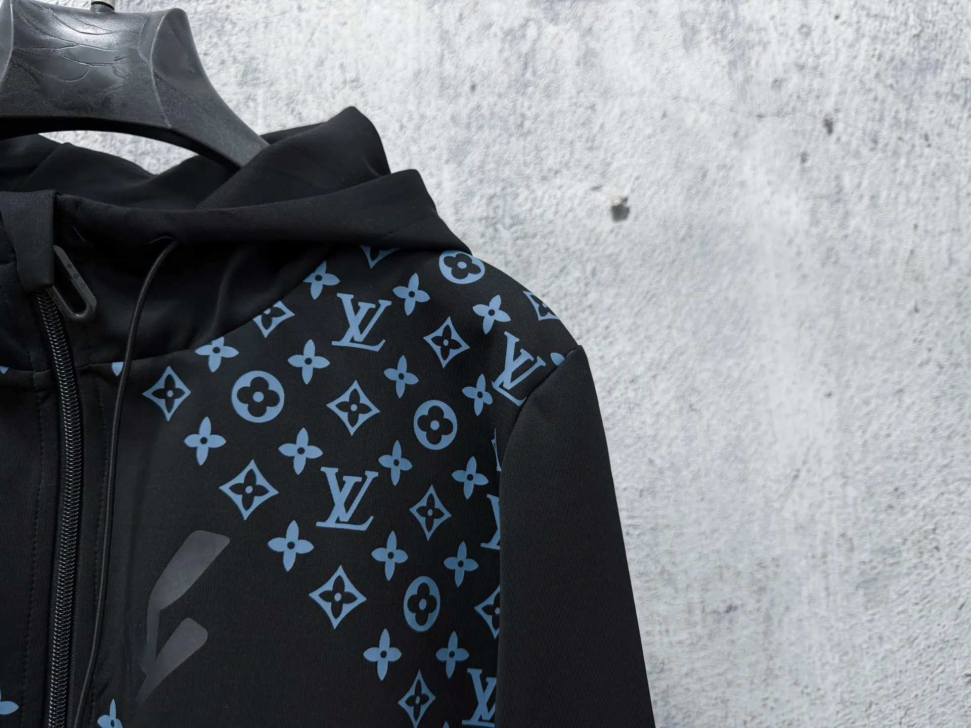 Monogram Print Zip-Up Hoodie D22523463 — view 3