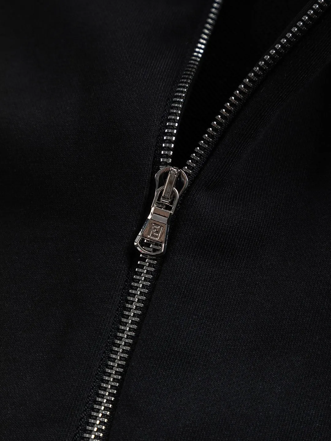 Logo-Embroidered Zip-Up Hooded Gilet D22522823 — view 5