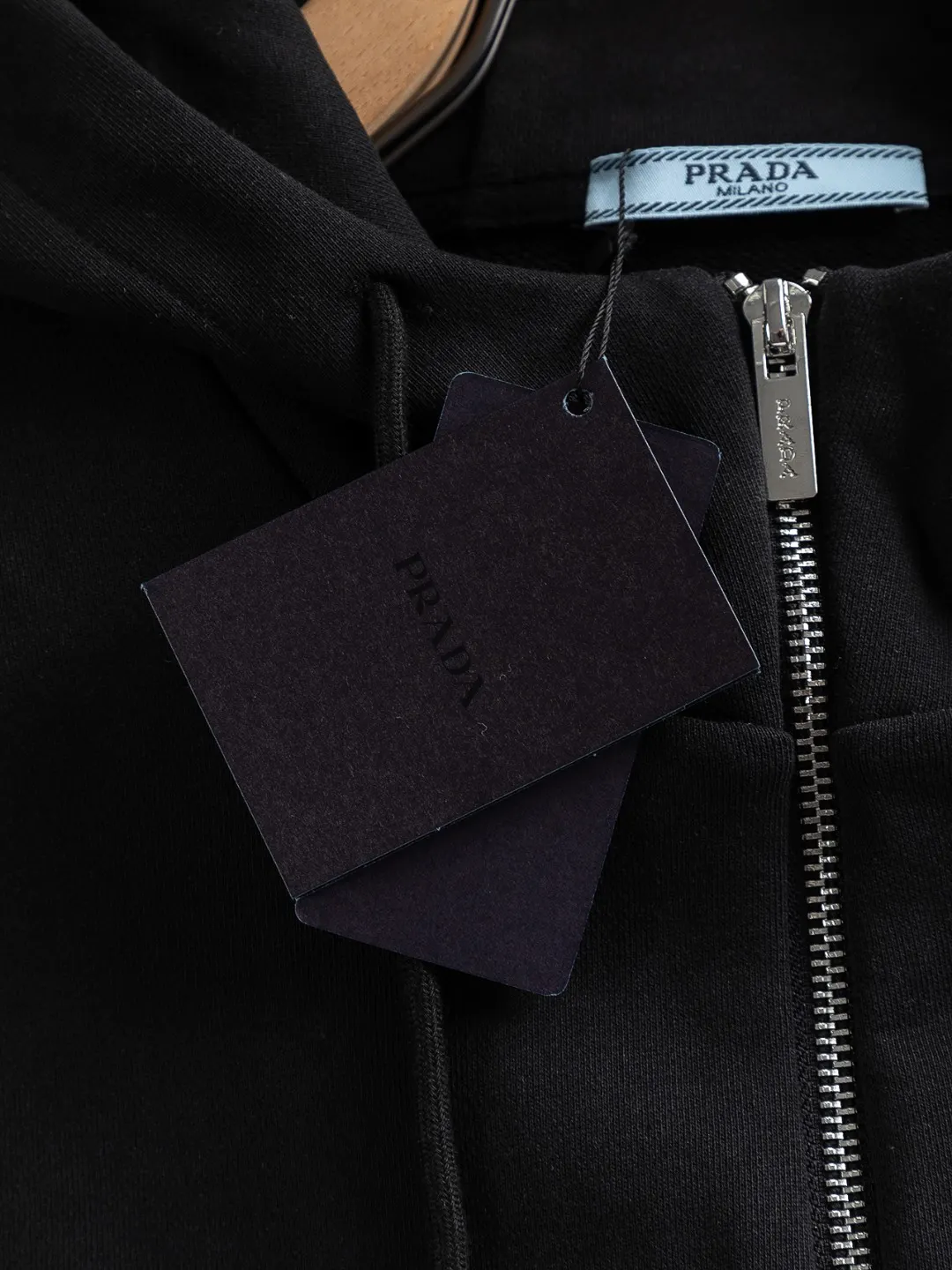 Logo-Appliqué Zip-Up Hooded Gilet D22522820 — view 13