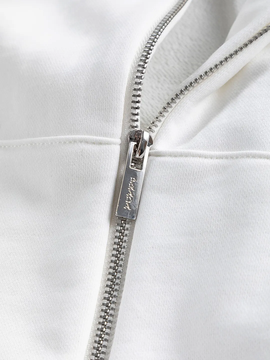 Enamelled Triangle Logo Zip-Up Hooded Gilet D22522821 — view 5