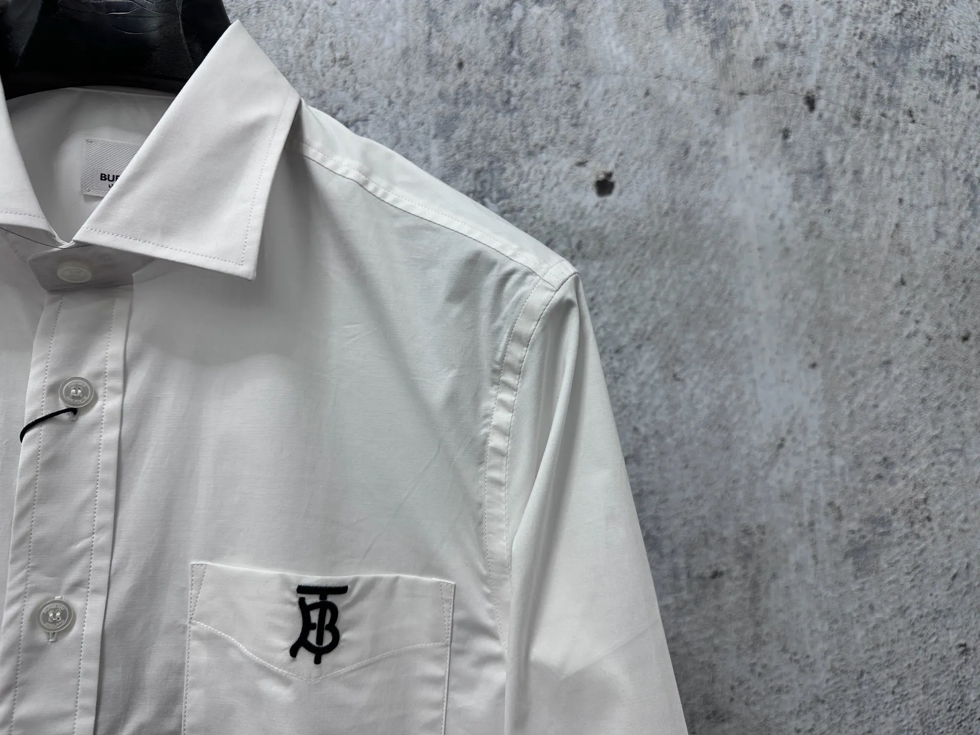 Embroidered Logo Pocket Cotton-Nylon Shirt D22523571 — view 3