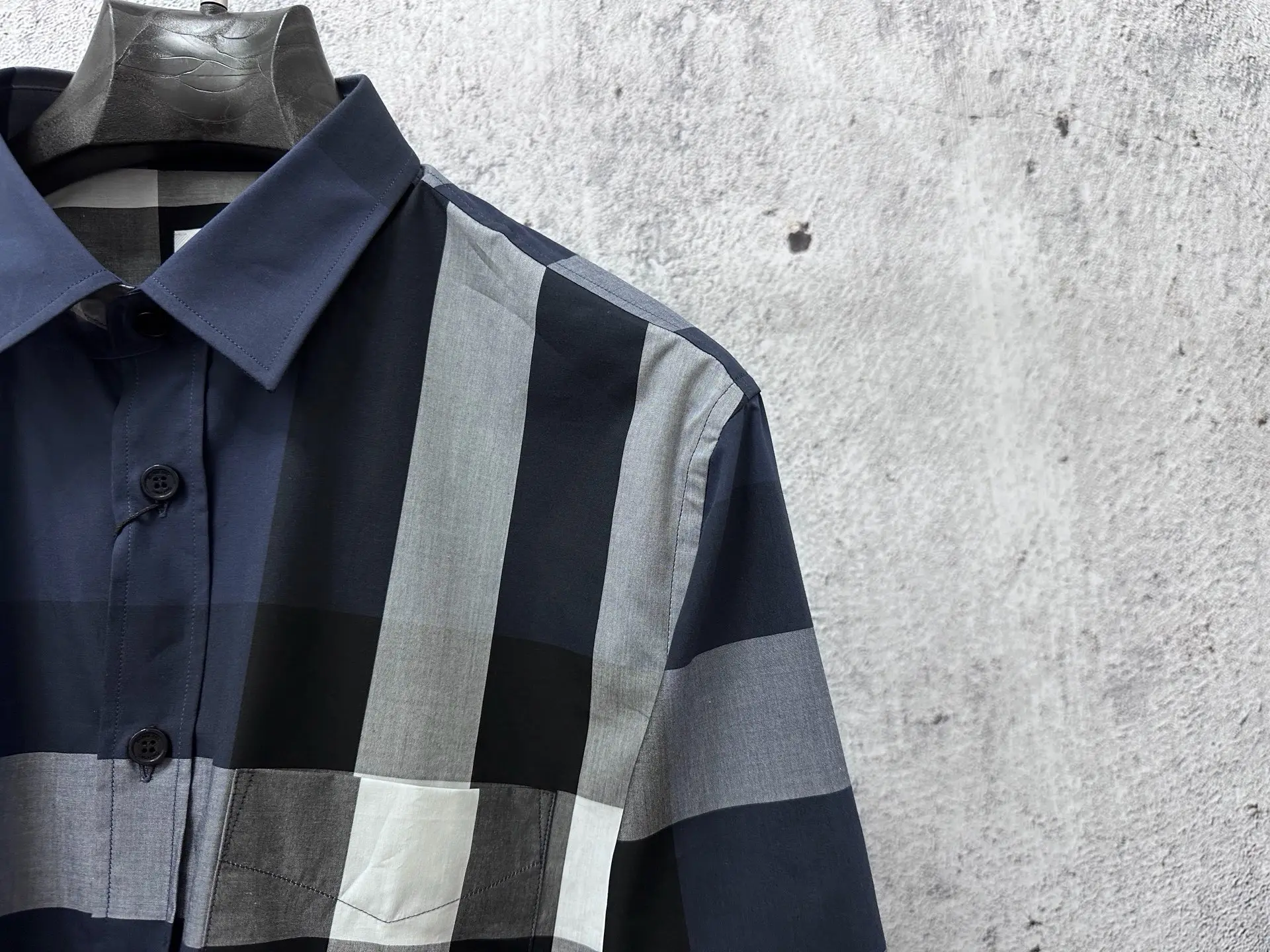 Classic Check Cotton Poplin Shirt D22523566 — view 3