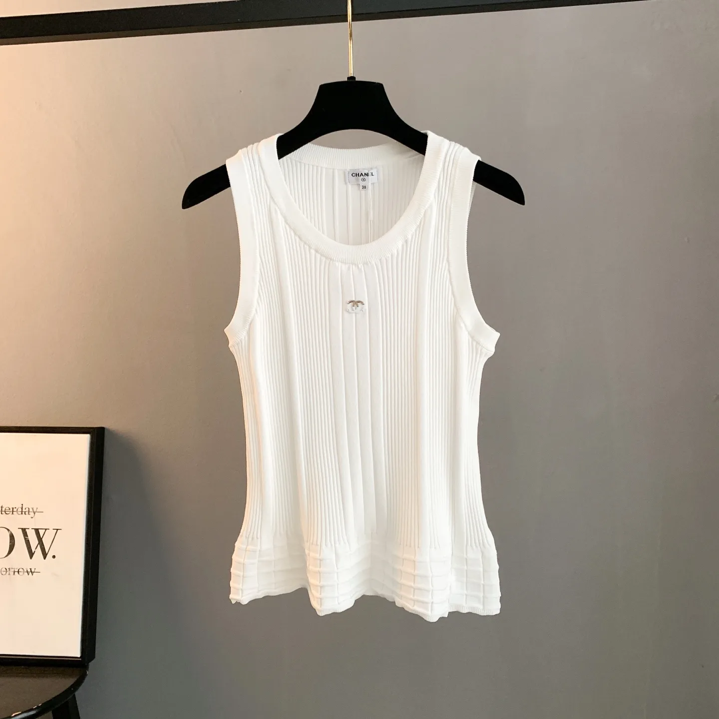 Ribbed Knit Sleeveless Tank Top D22522770