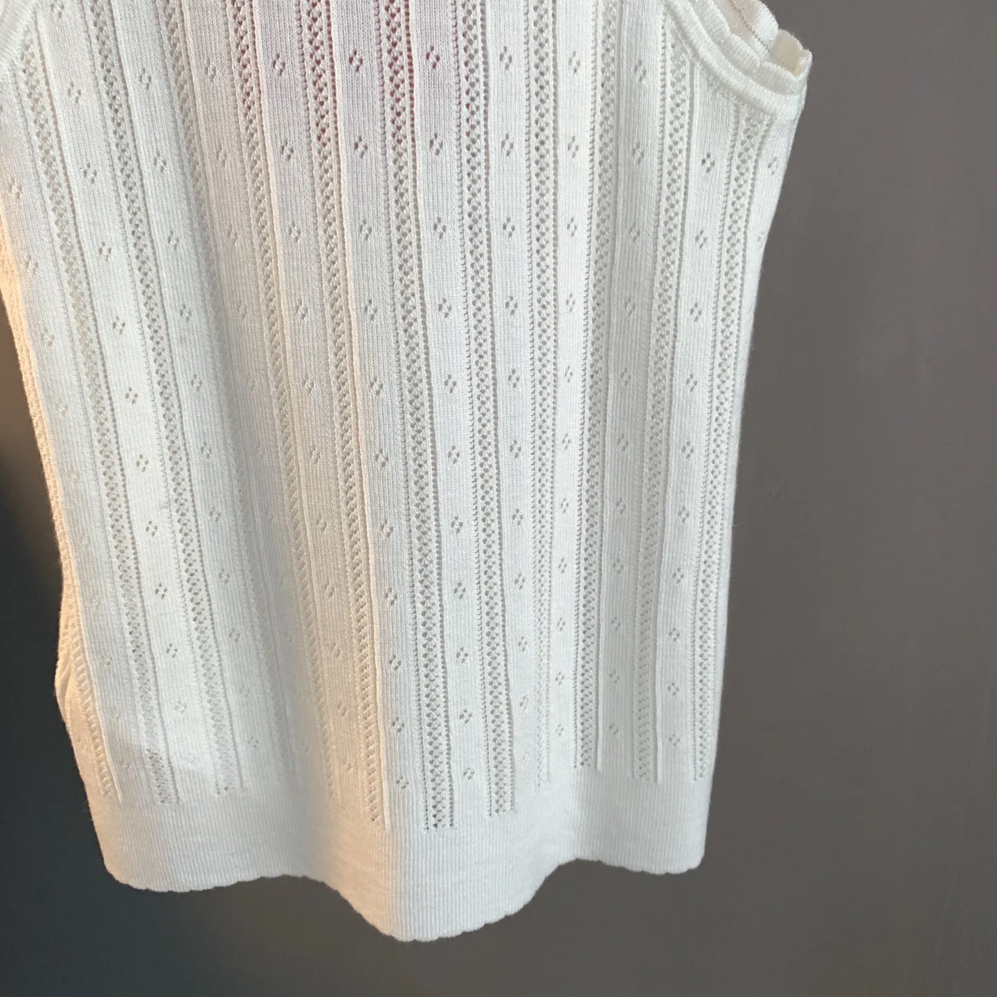 Logo-Patch Pointelle-Knit Cashmere-Blend Tank Top D22522898 — view 9