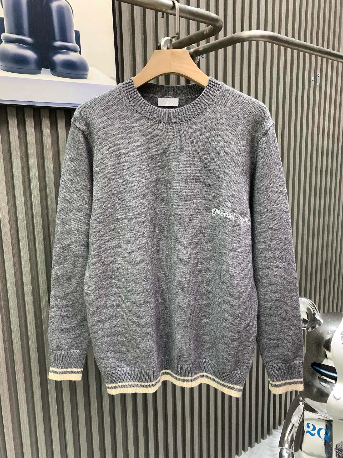 Logo Embroidered Wool-Blend Sweater D23022629