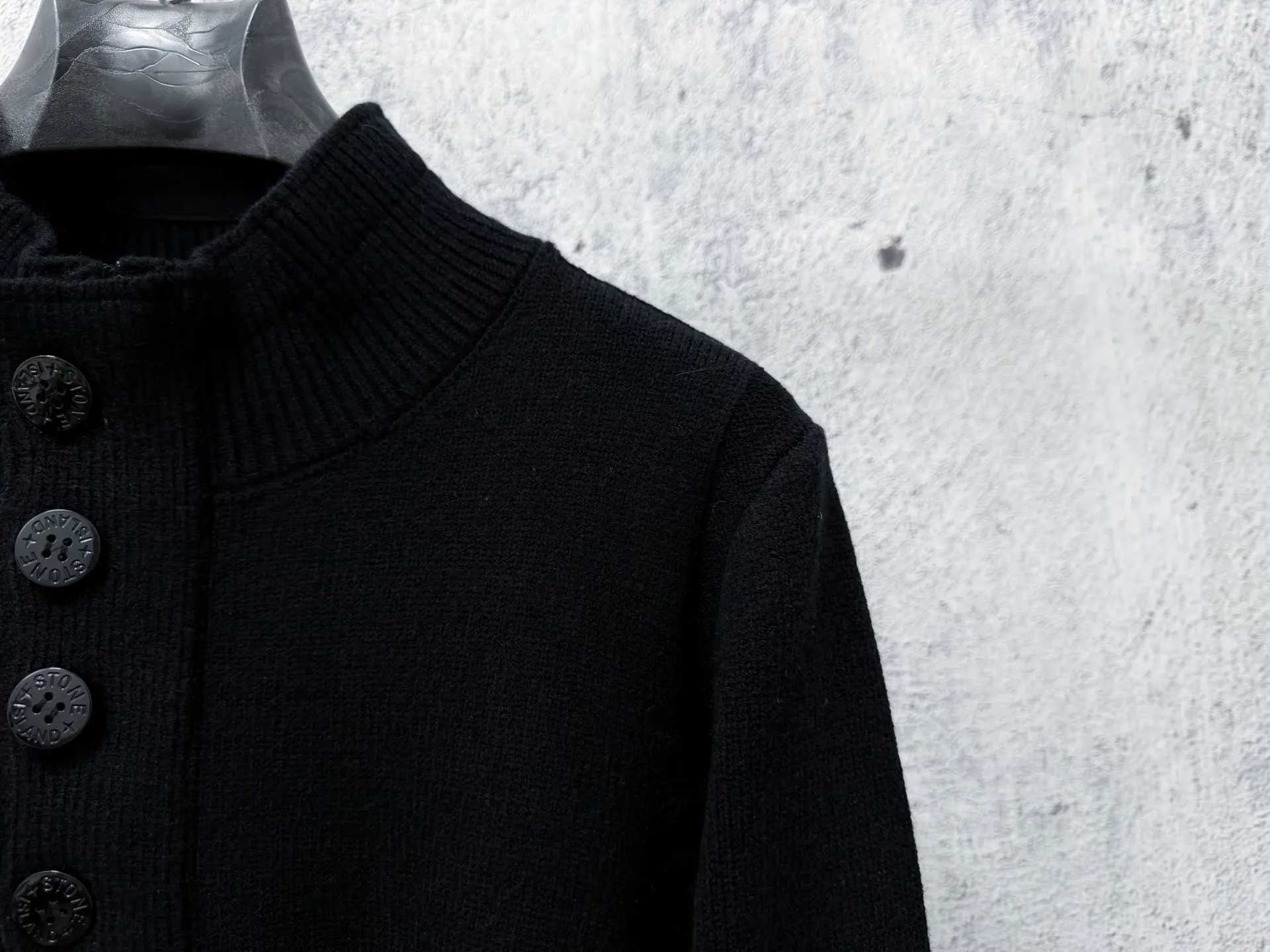 Button-Neck Wool Knit Sweater D23523559 — view 3