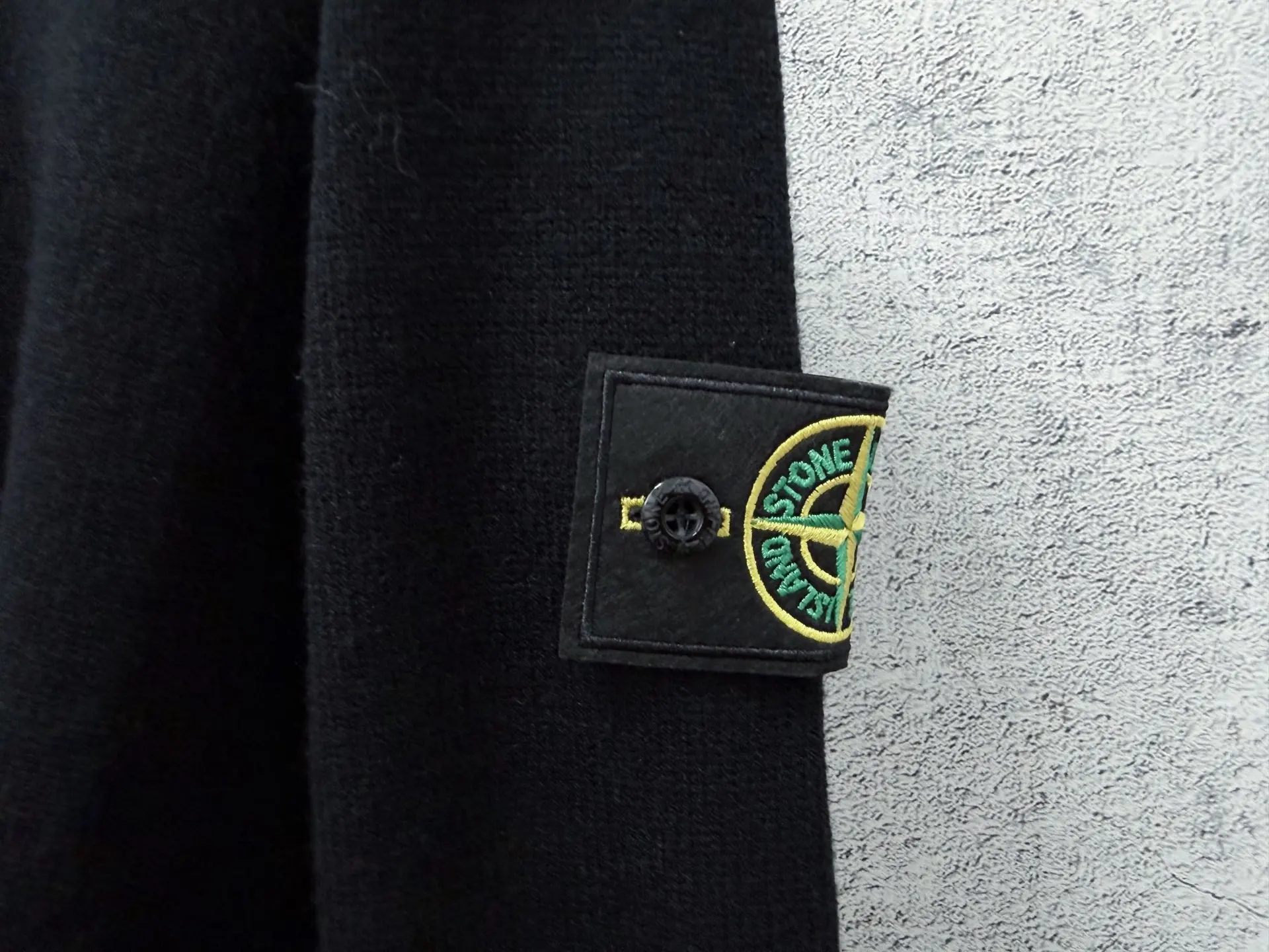 Button-Neck Wool Knit Sweater D23523559 — view 6