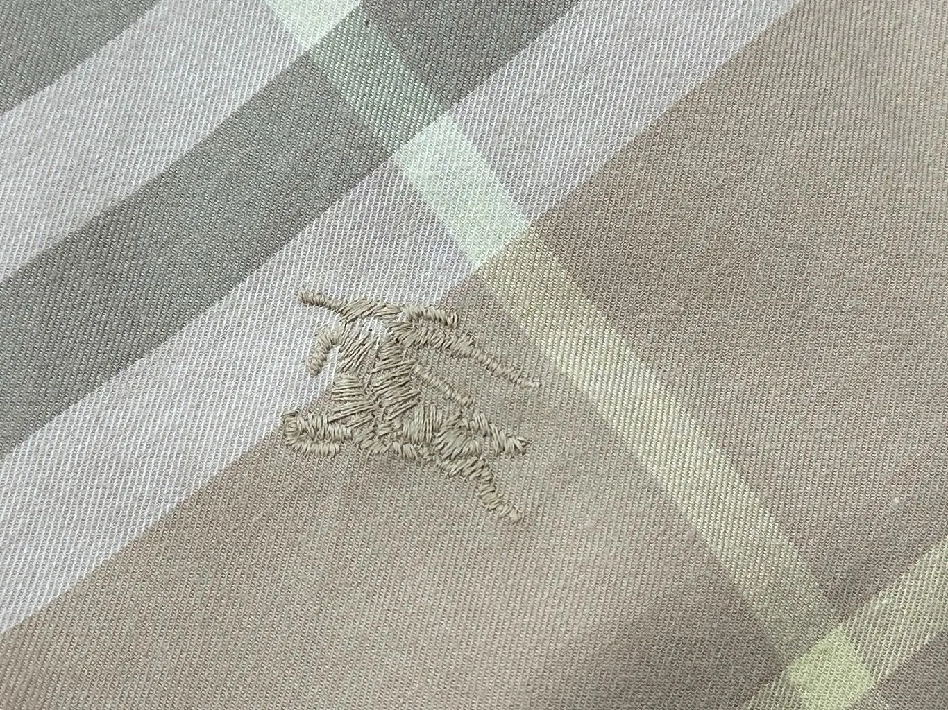 Diagonal Check Button-Down Shirt D23523574 — view 7