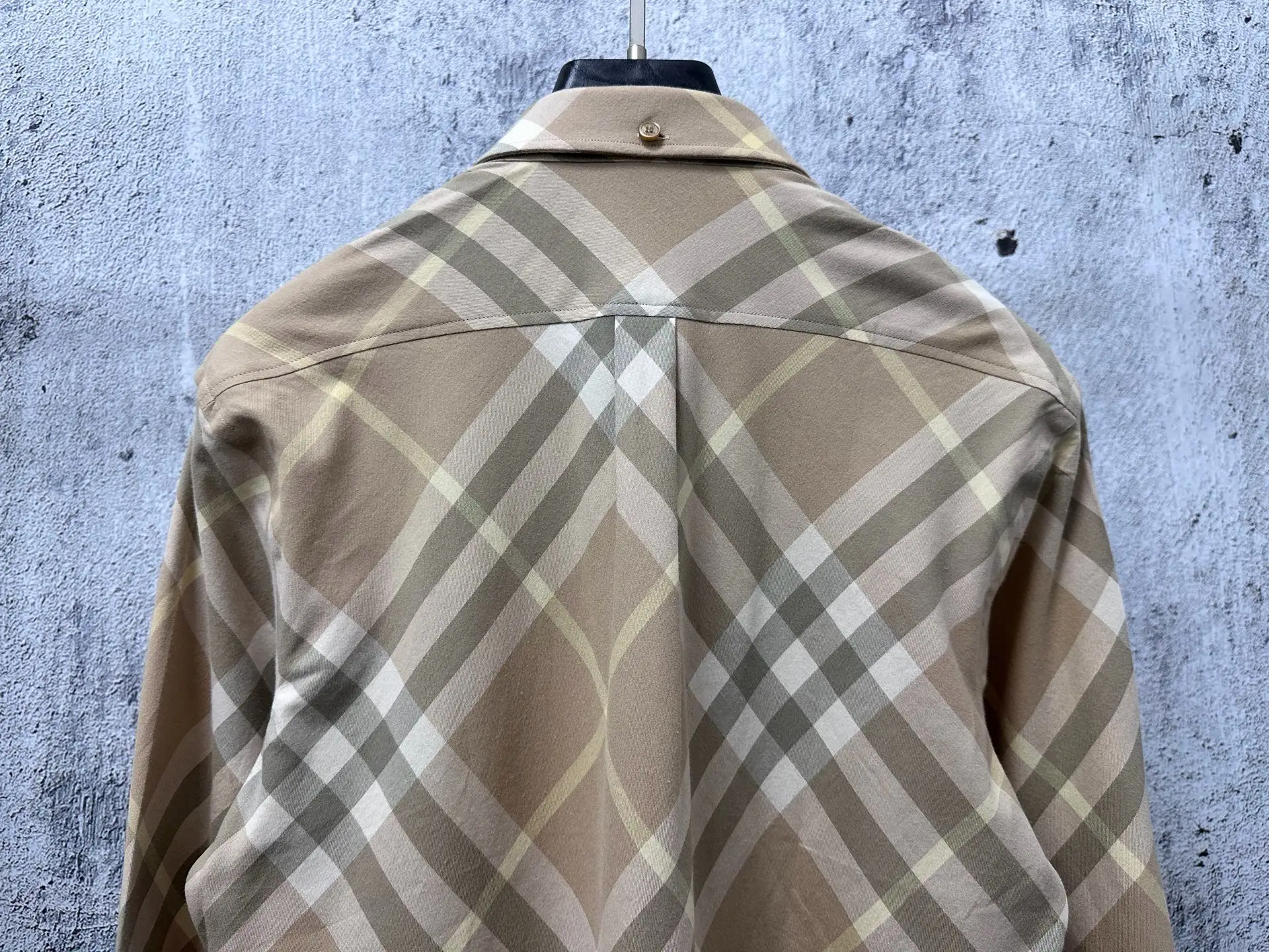 Diagonal Check Button-Down Shirt D23523574 — view 8