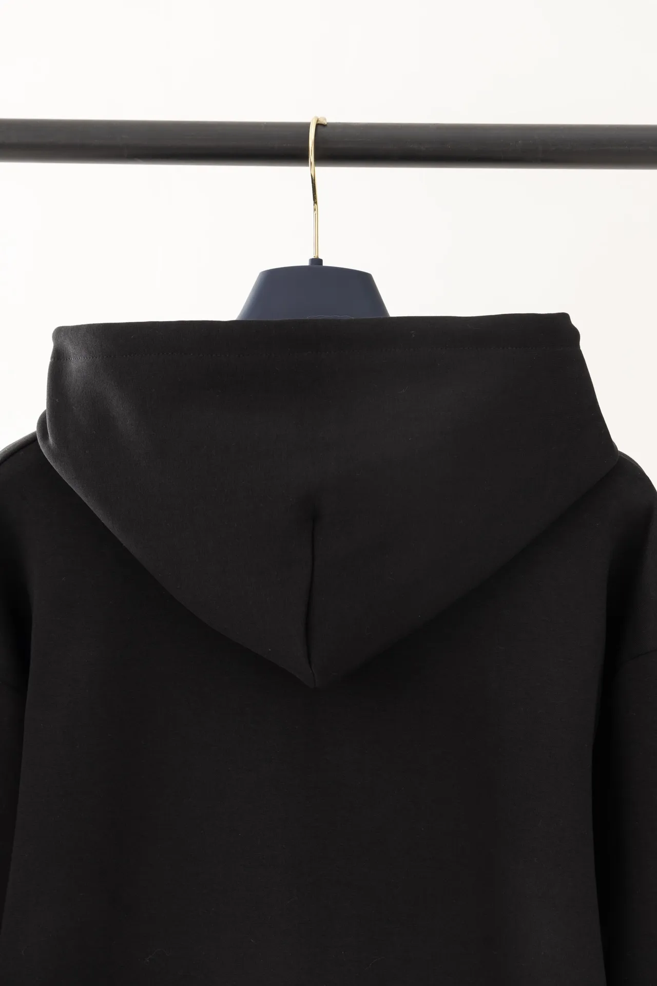 Logo Embroidered Zip-Up Hoodie with Pearl Details D24019904 — view 5
