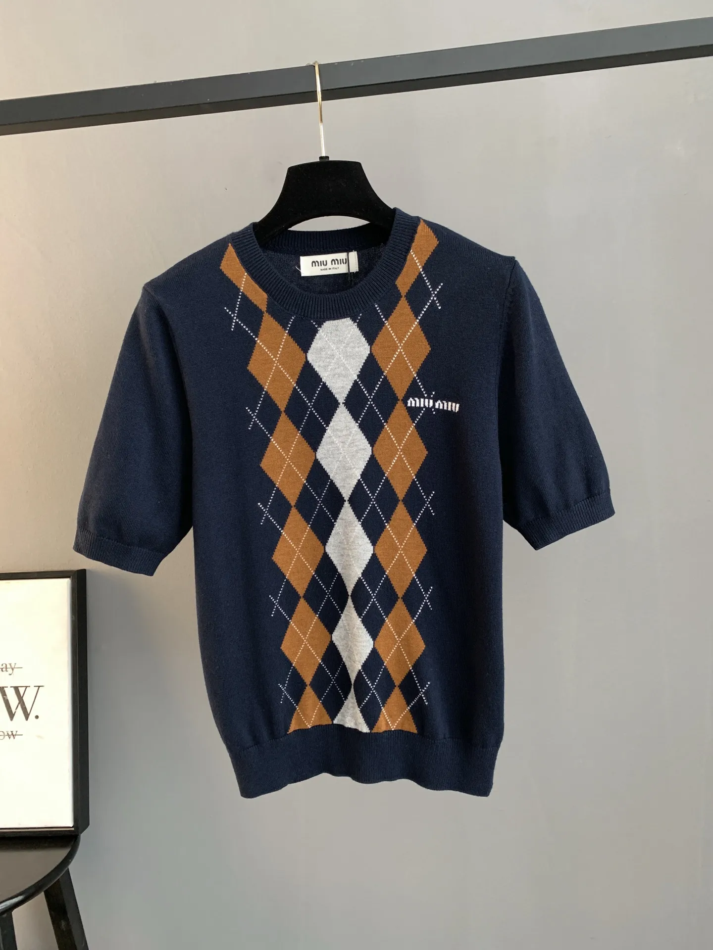 Argyle Intarsia Knit Short-Sleeve Sweater D24022759
