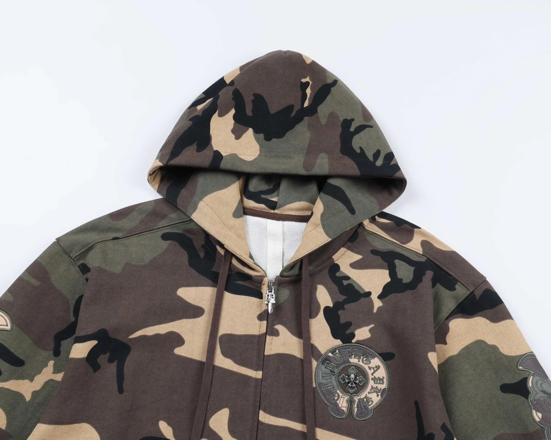Camo Patchwork Embroidered Zip-Up Hoodie D24521451 — view 3