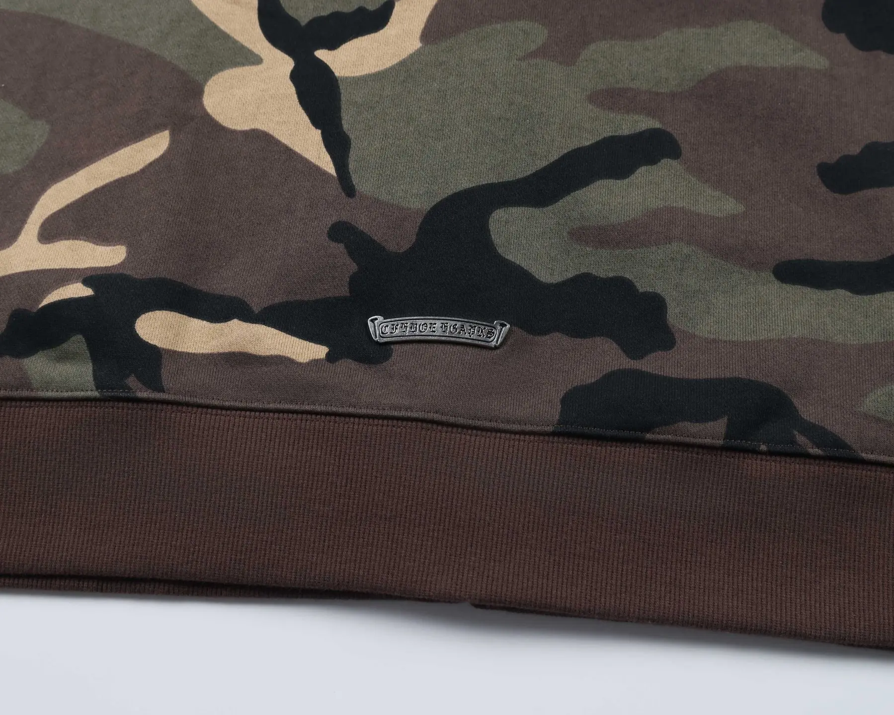 Camo Patchwork Embroidered Zip-Up Hoodie D24521451 — view 8