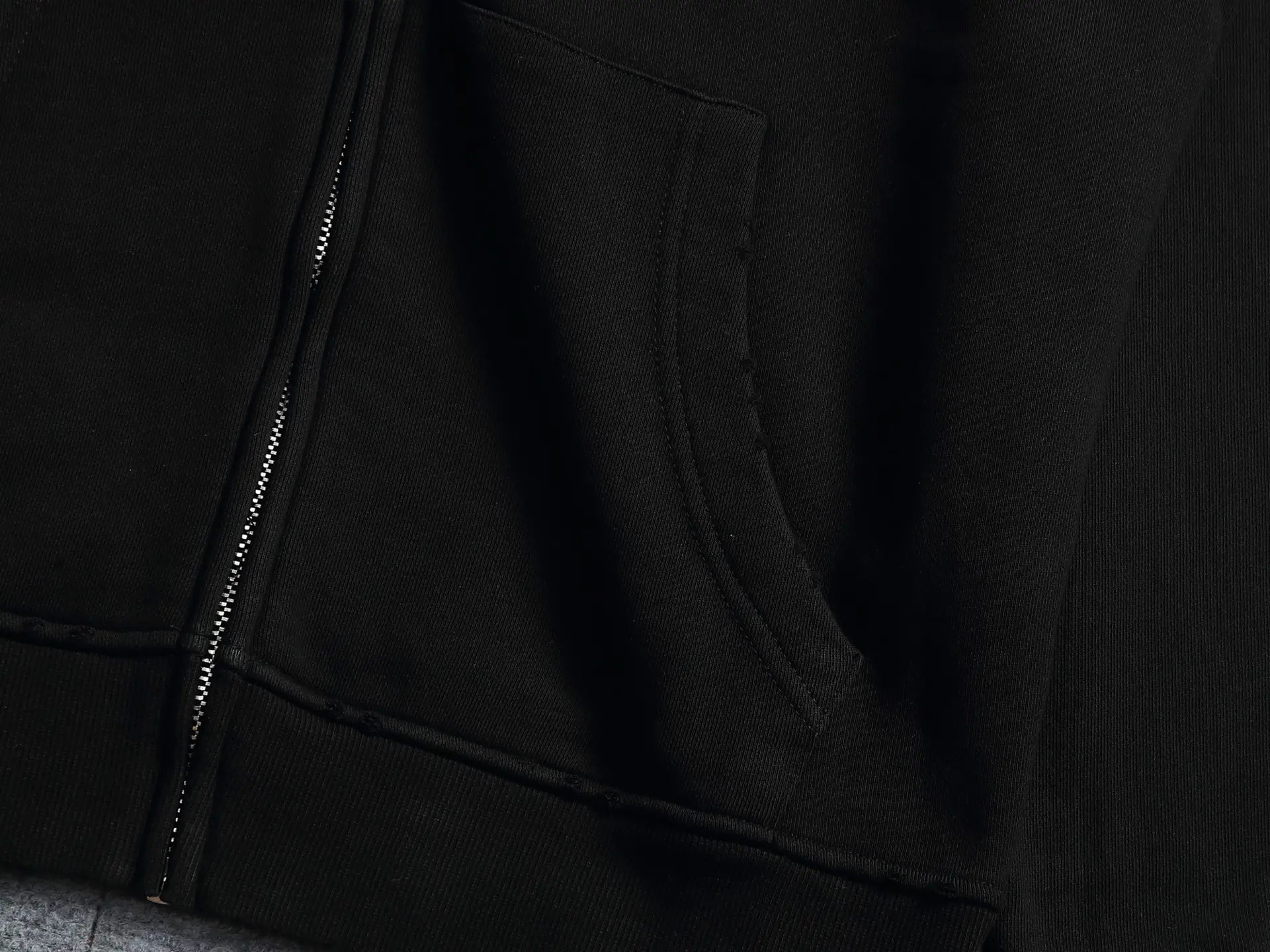 Logo Embroidered Zip-Up Hoodie D24521993 — view 4