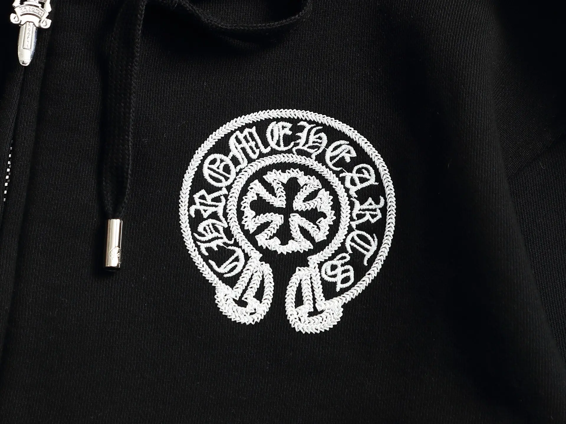 Logo Embroidered Zip-Up Hoodie D24521993 — view 6