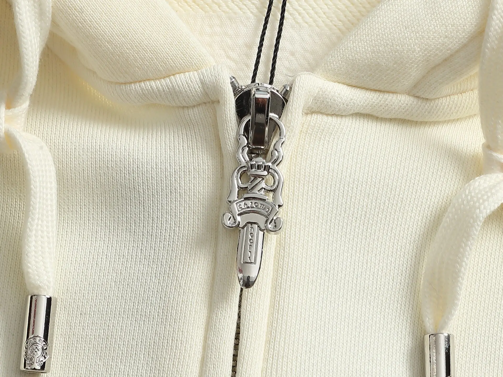 Logo Embroidery Distressed Zip-Up Hoodie D24521992 — view 7