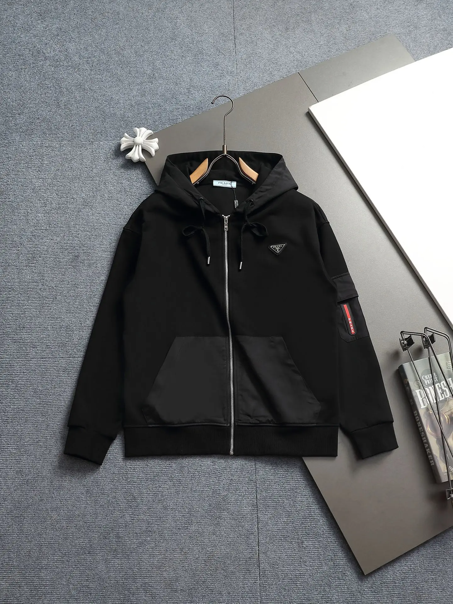 Logo-Appliqué Zip-Up Hoodie D24521994