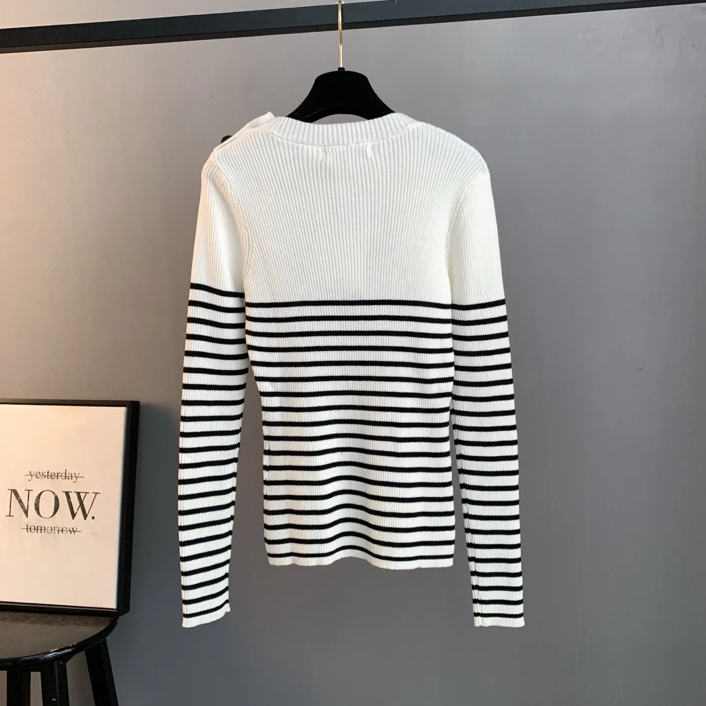 Star Intarsia Striped Wool Sweater D24522894 — view 2