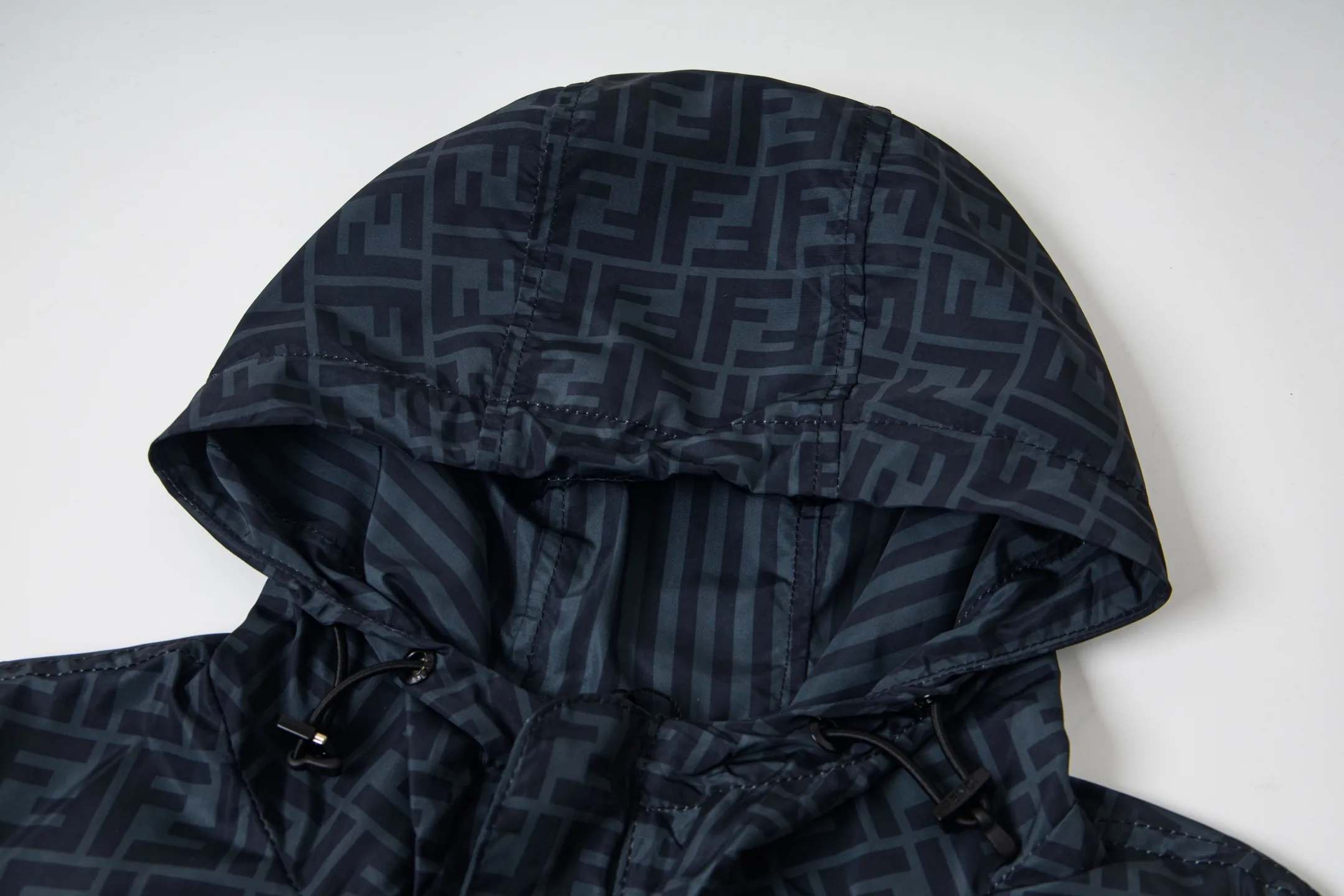 Reversible FF Monogram Jacquard Hooded Jacket D25522201 — view 3