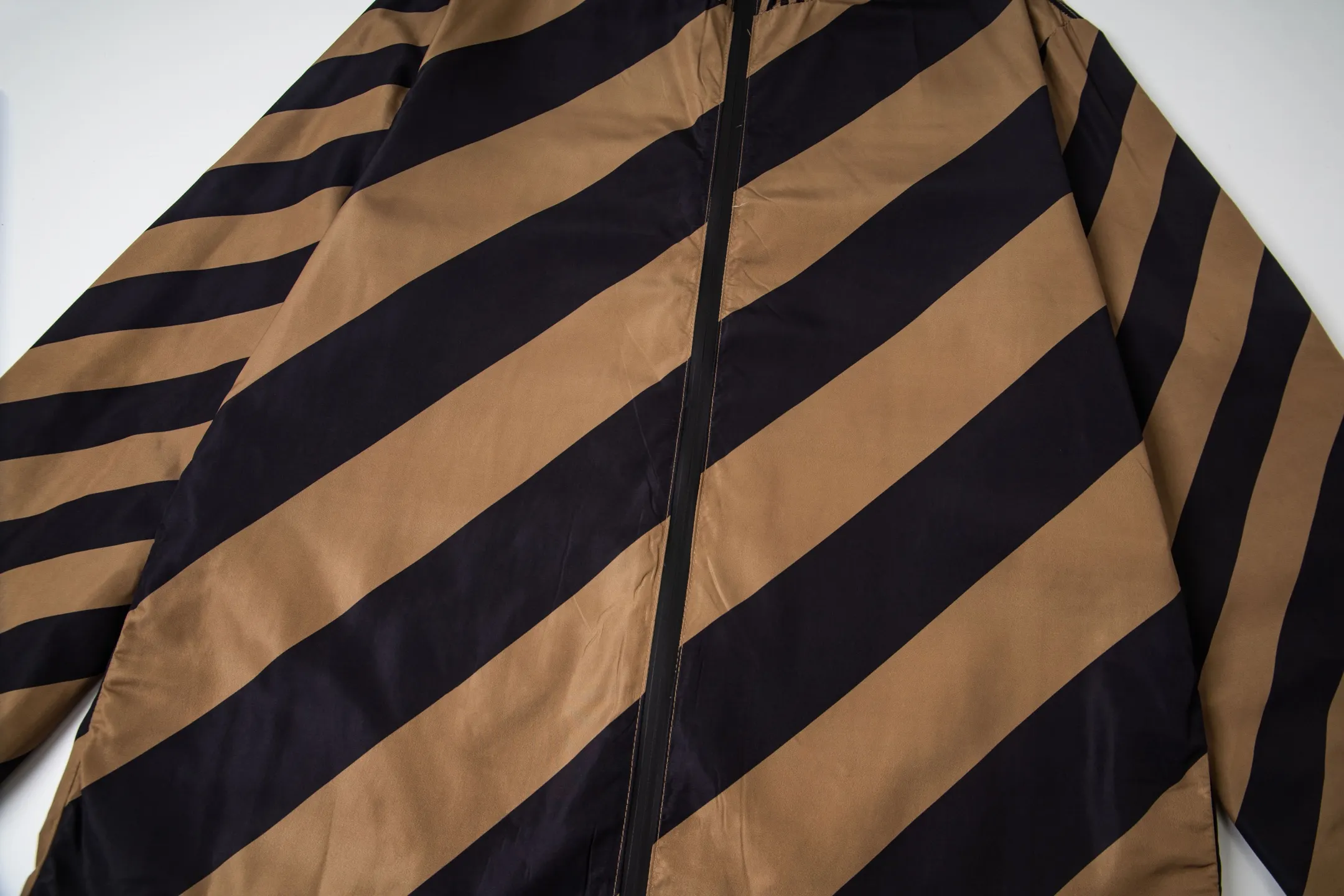 Reversible Logo-Jacquard and Striped Hooded Jacket D25522200 — view 5