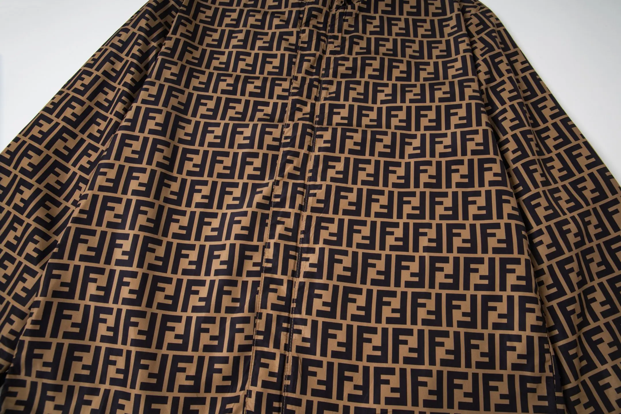 Reversible FF Monogram Jacquard Hooded Jacket D25522199 — view 3
