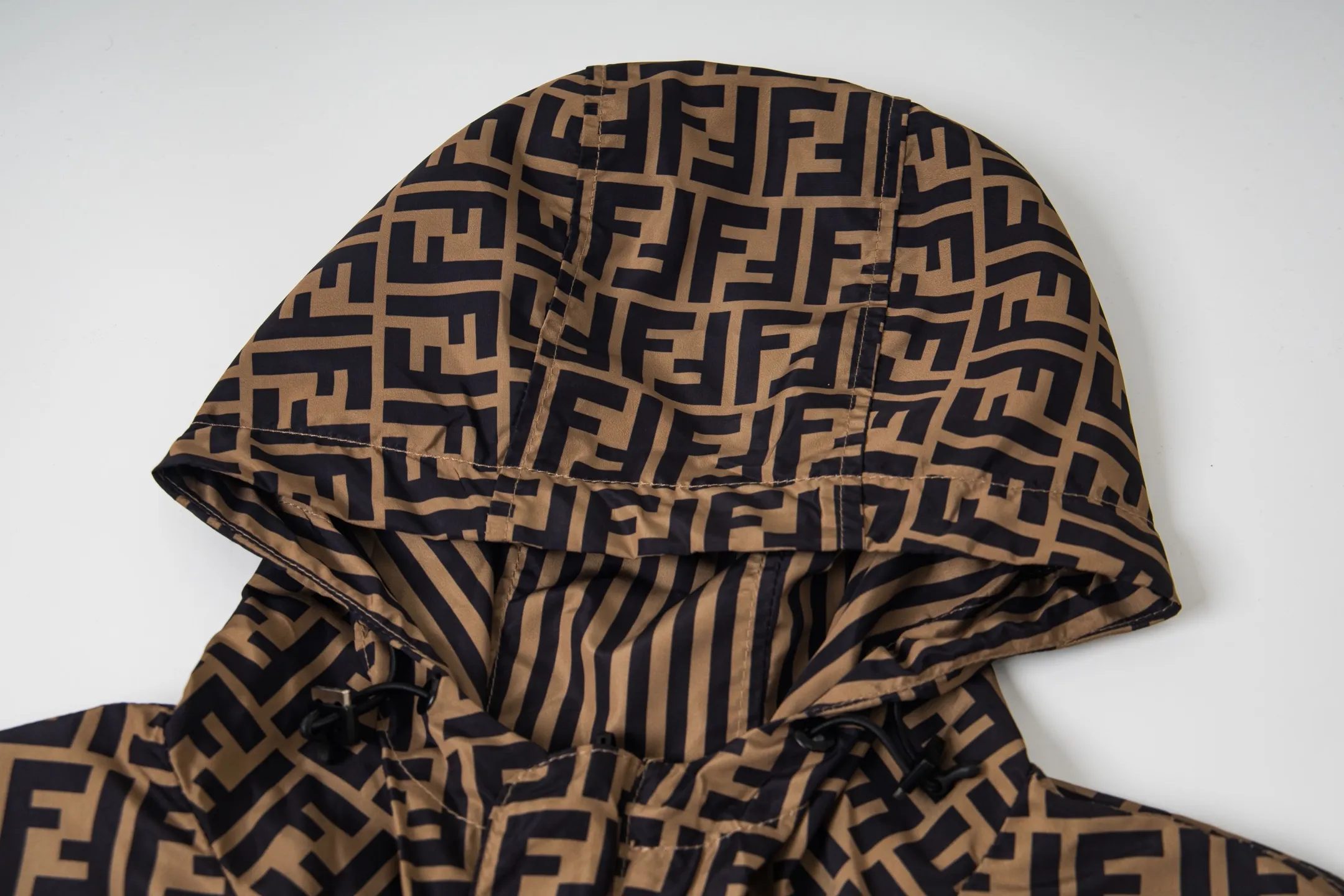 Reversible FF Monogram Jacquard Hooded Jacket D25522199 — view 4