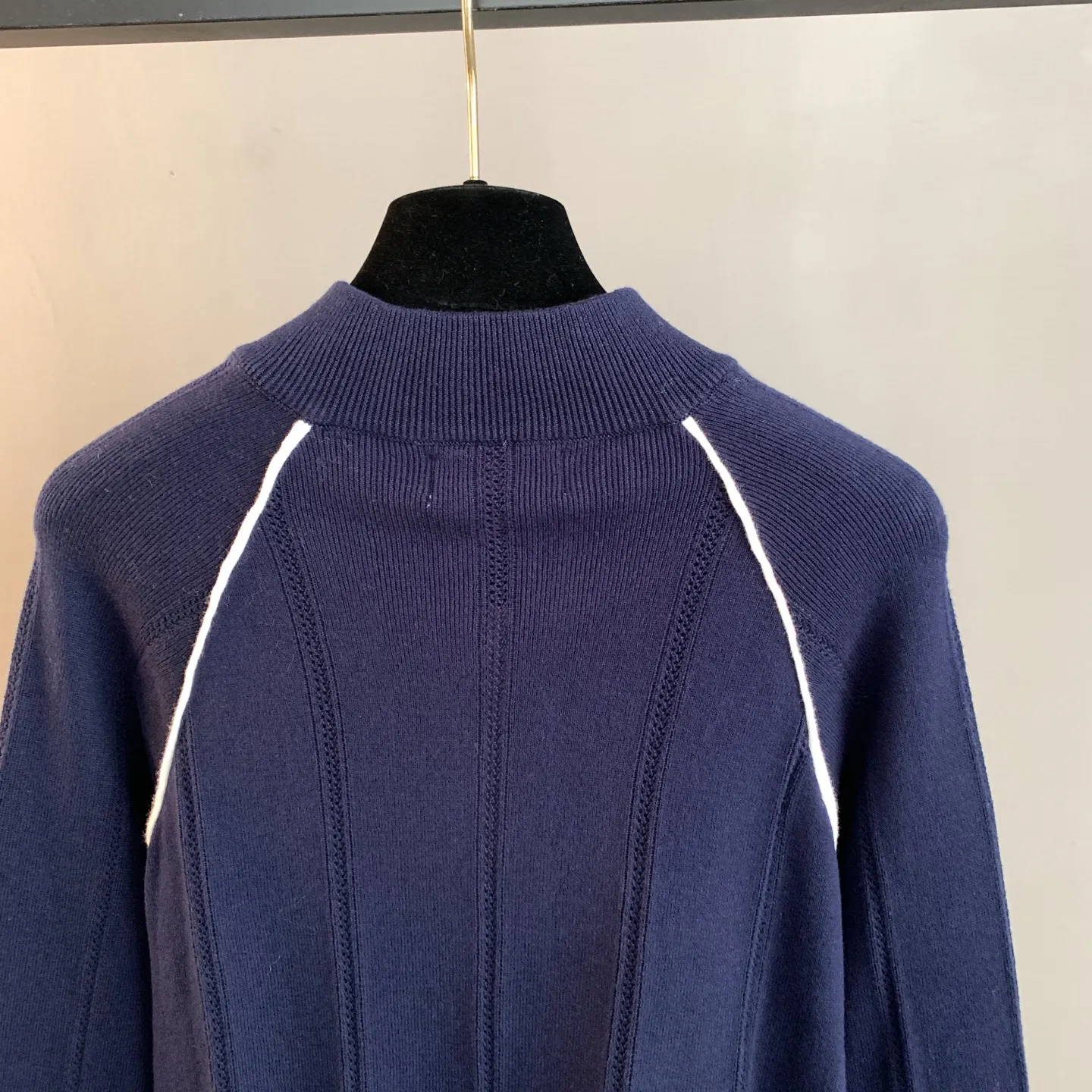 Logo-Embroidered Zip-Up Knit Cardigan D25522891 — view 4