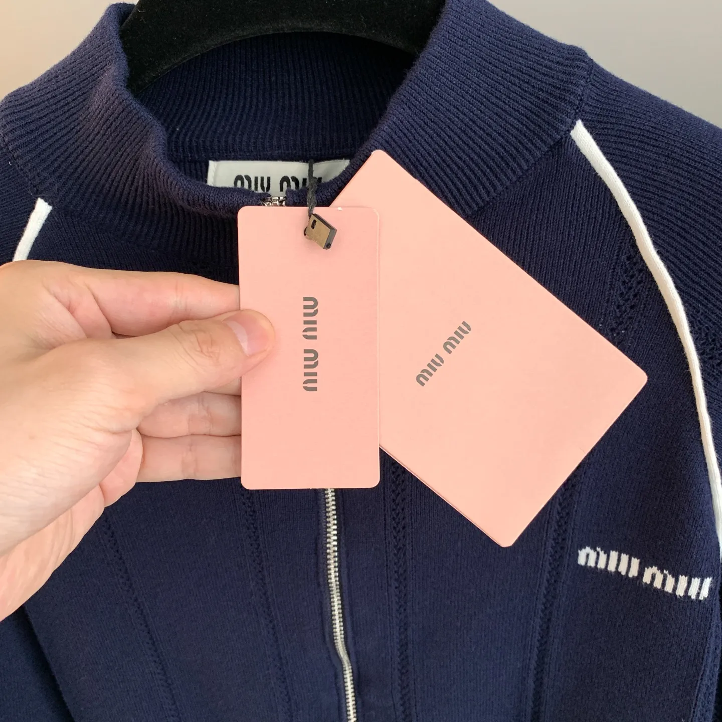 Logo-Embroidered Zip-Up Knit Cardigan D25522891 — view 5