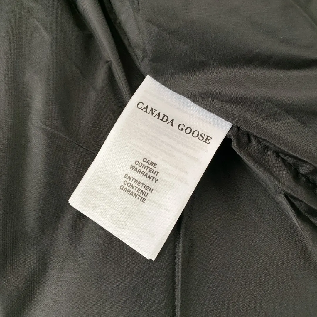 Canada Goose Freestyle Down-Filled Gilet D26023526 — view 8