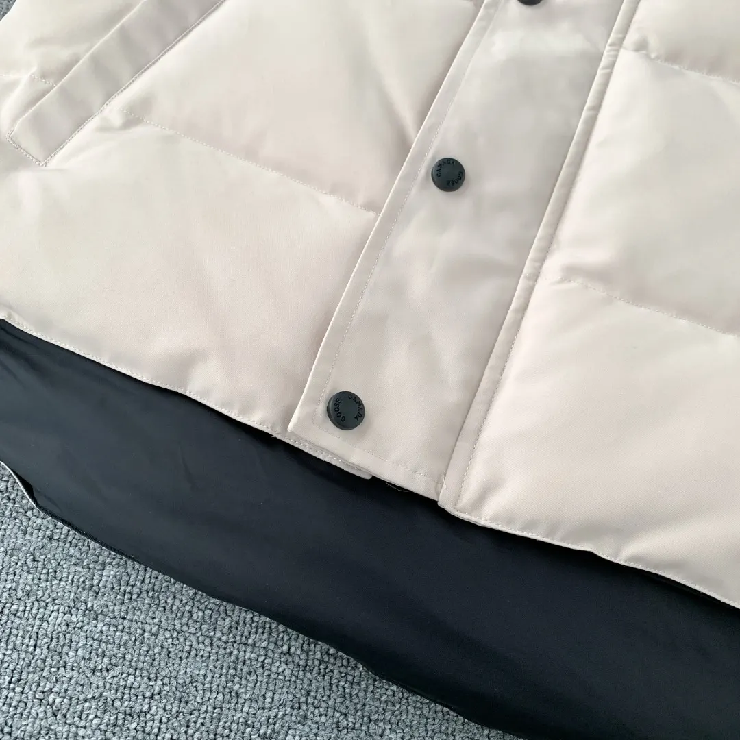 Down-Filled Quilted Gilet D26023523 — view 6