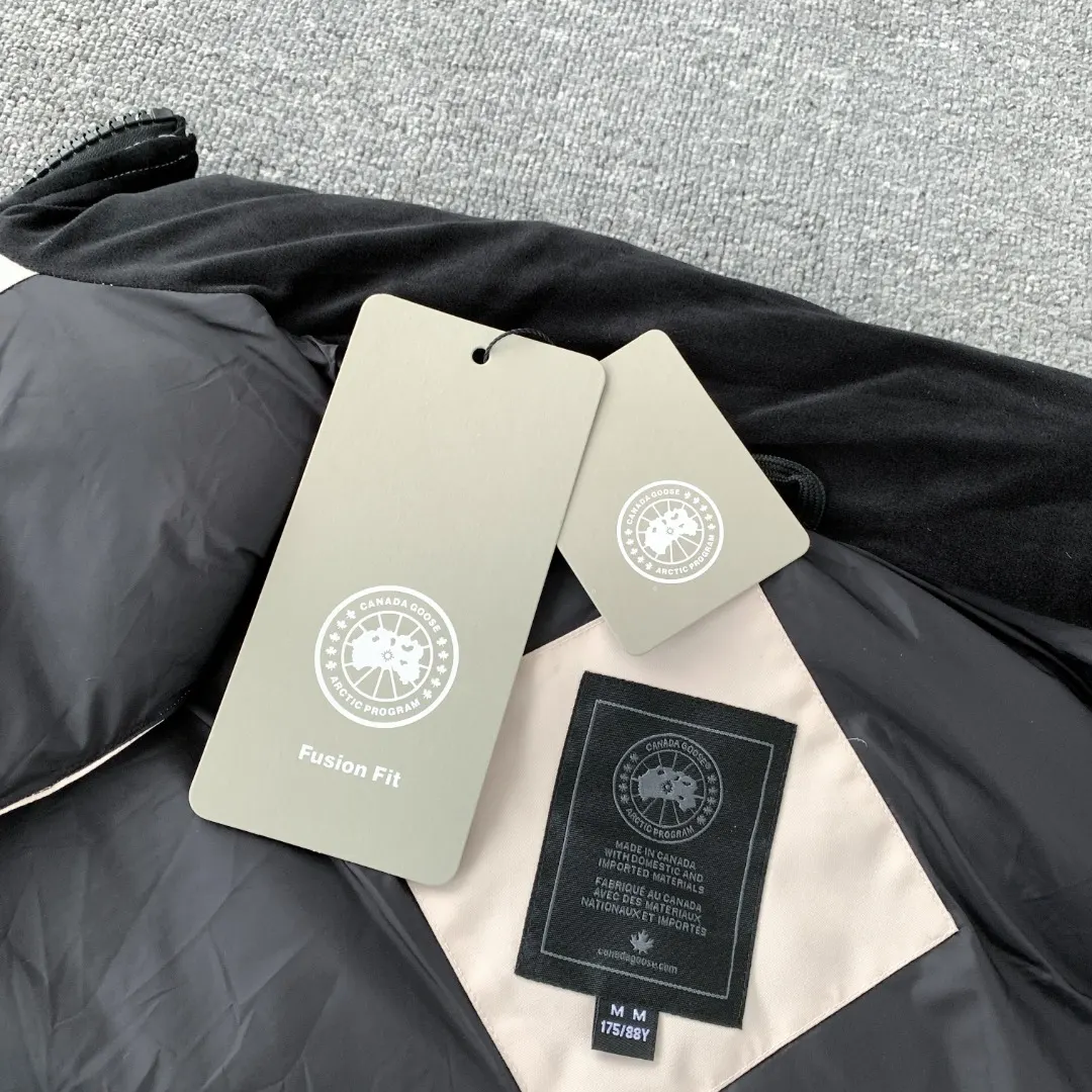 Down-Filled Quilted Gilet D26023523 — view 10