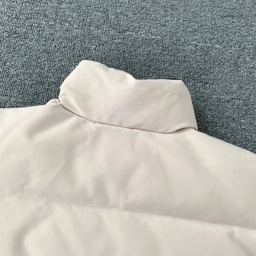 Down-Filled Quilted Gilet D26023523 — view 11