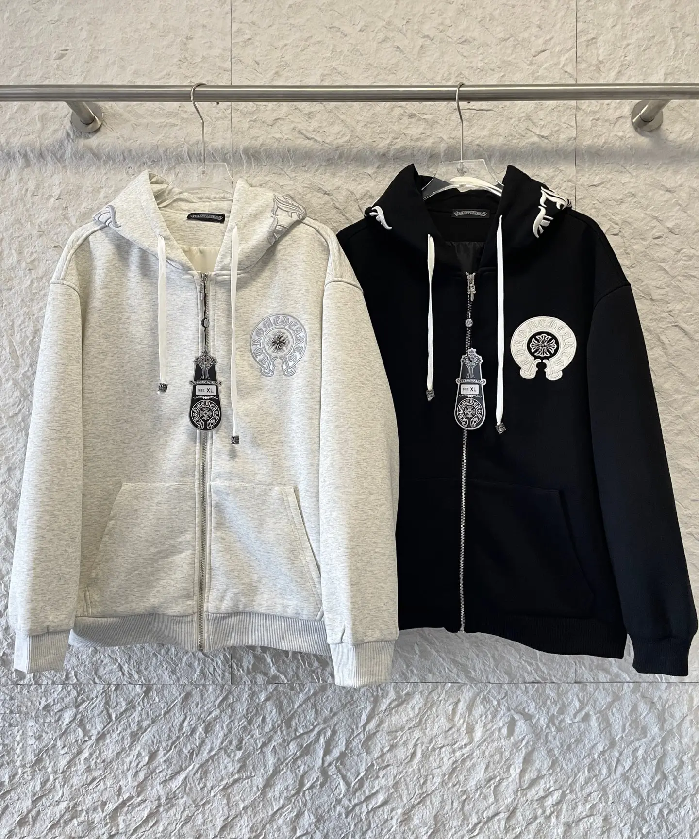 Embroidered Horseshoe Zip-Up Hoodie D26020230