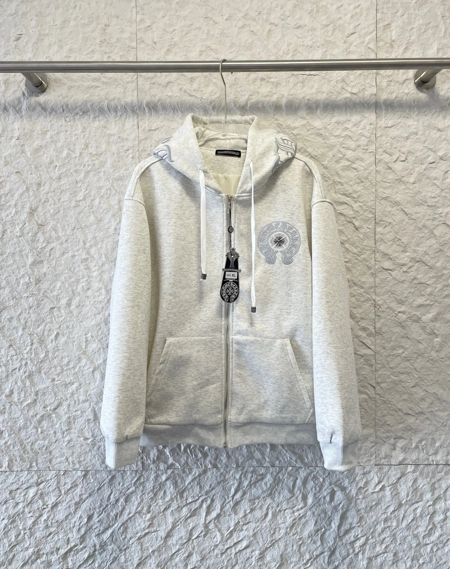 Embroidered Horseshoe Zip-Up Hoodie D26020230 — view 5