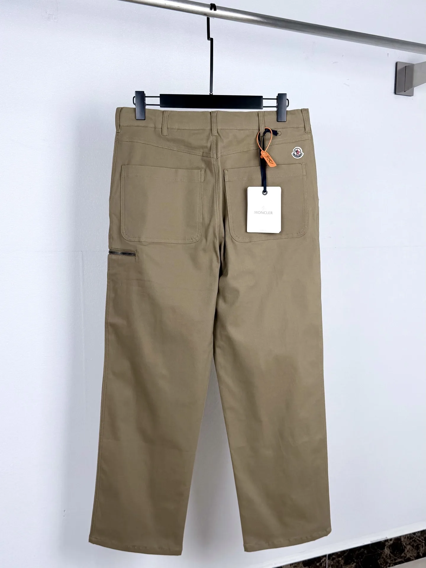Moncler Logo-Patch Straight-Leg Trousers D26019993 — view 3