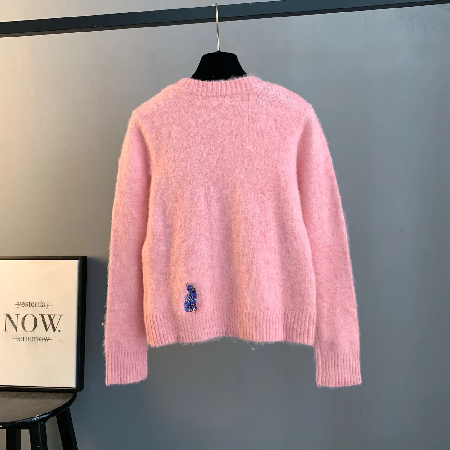Rabbit Embroidery Wool Crew-Neck Sweater D26022896 — view 2