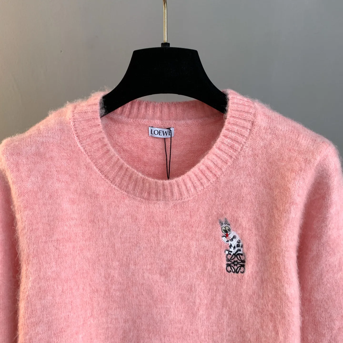 Rabbit Embroidery Wool Crew-Neck Sweater D26022896 — view 3