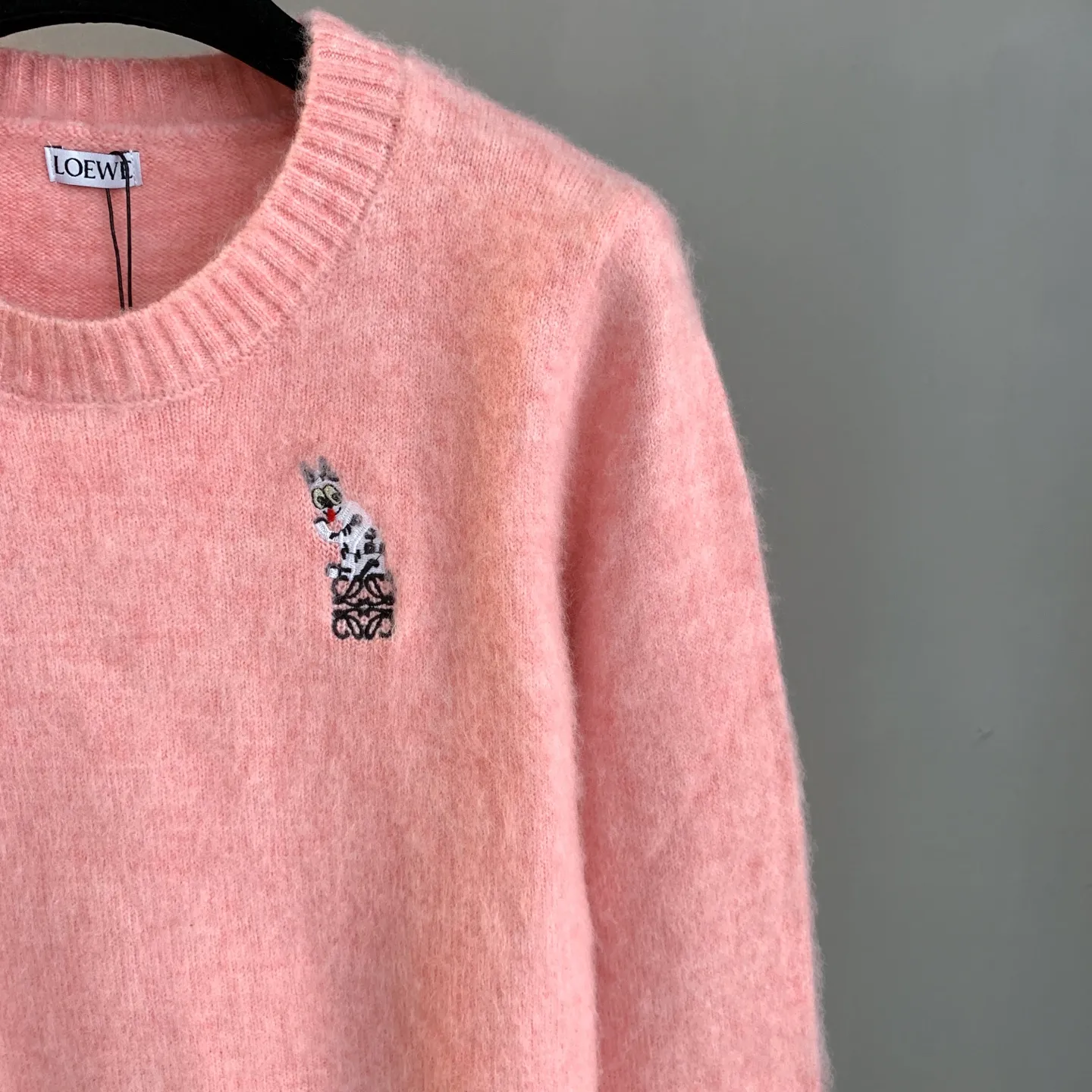 Rabbit Embroidery Wool Crew-Neck Sweater D26022896 — view 6