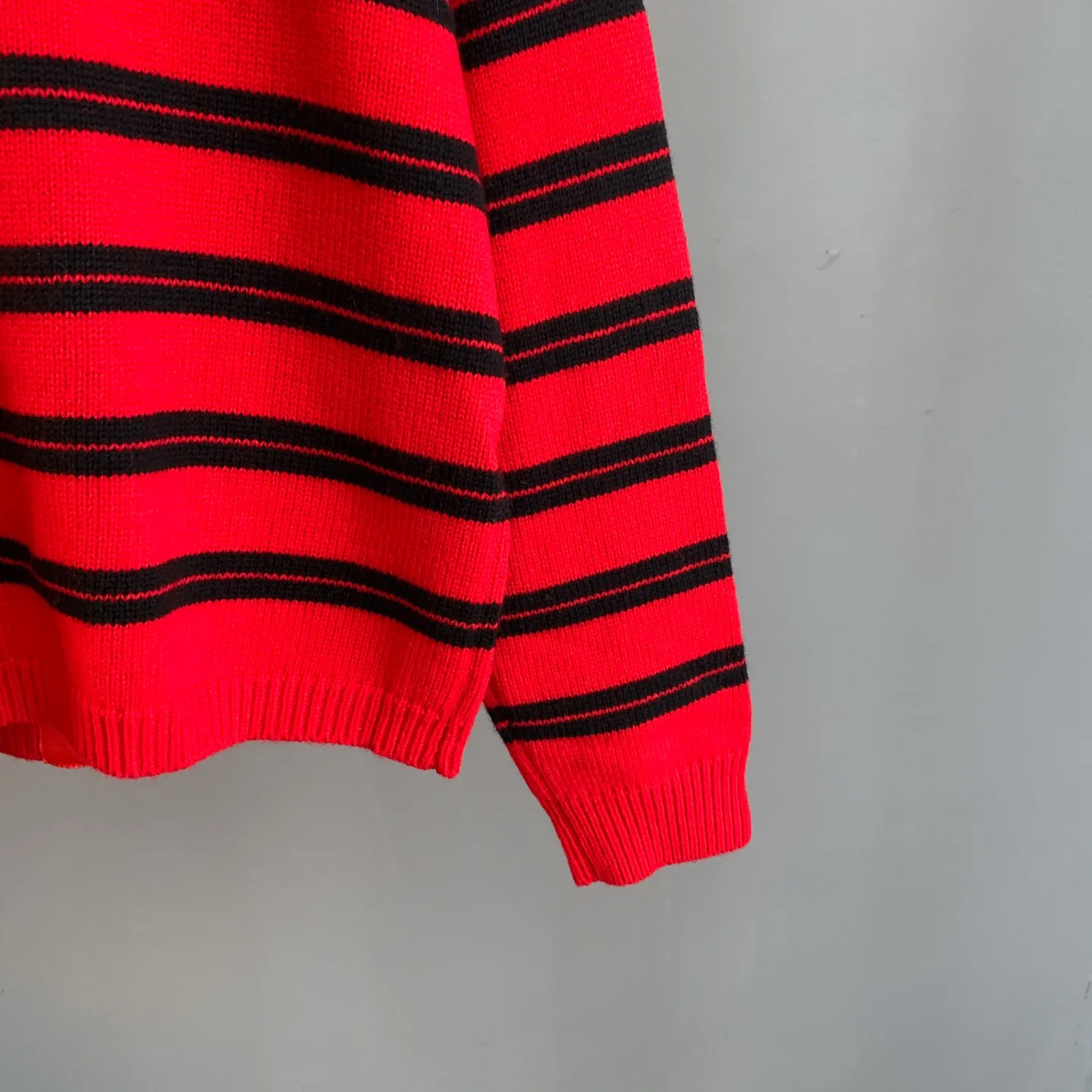 Striped Wool-Blend Knit Cardigan D26022887 — view 9