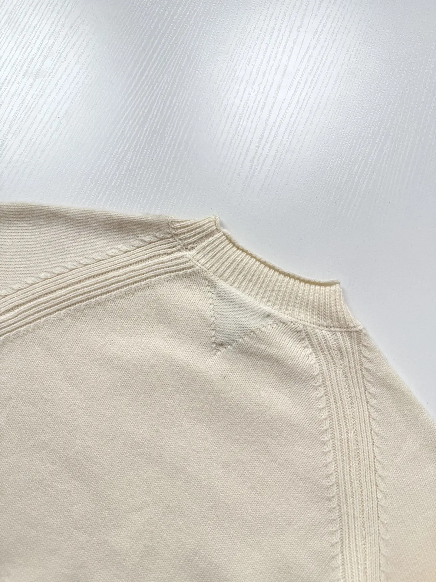 Raglan Sleeve Ribbed Knit Sweater D26523451 — view 9