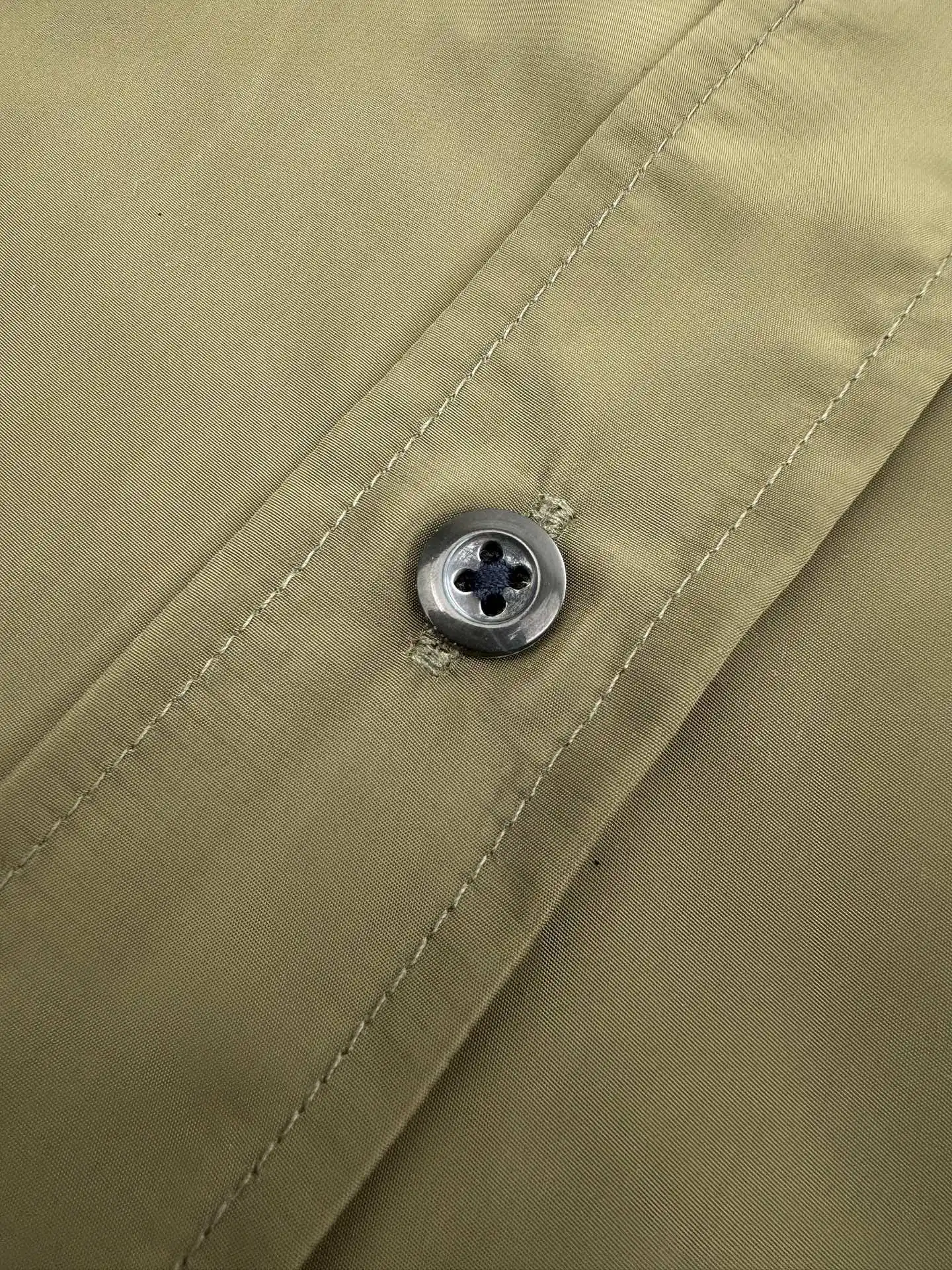 Re-Nylon Logo-Patch Utility Shirt D26523605 — view 7