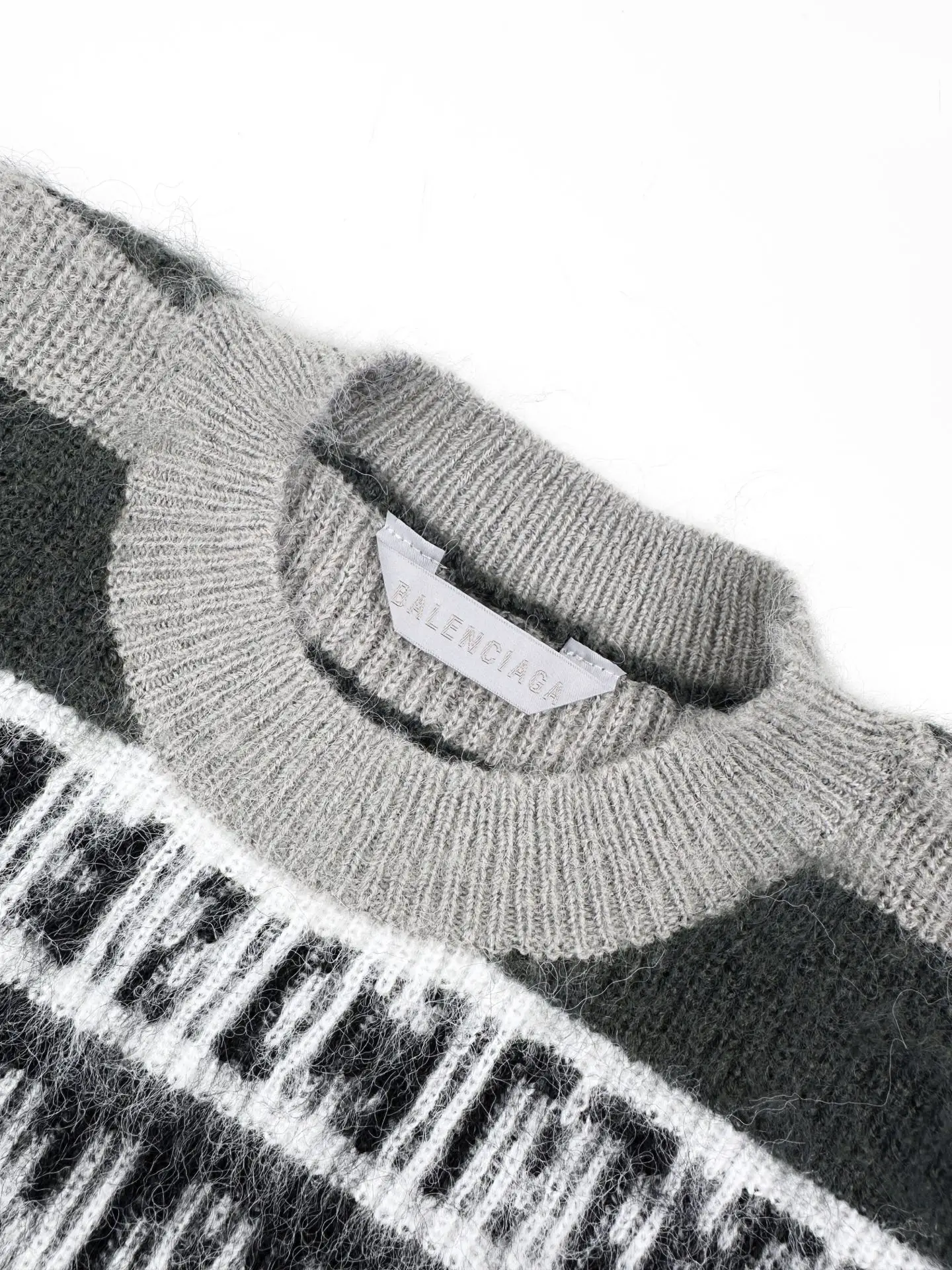 Logo Intarsia Striped Mohair-Blend Sweater D27021414 — view 3