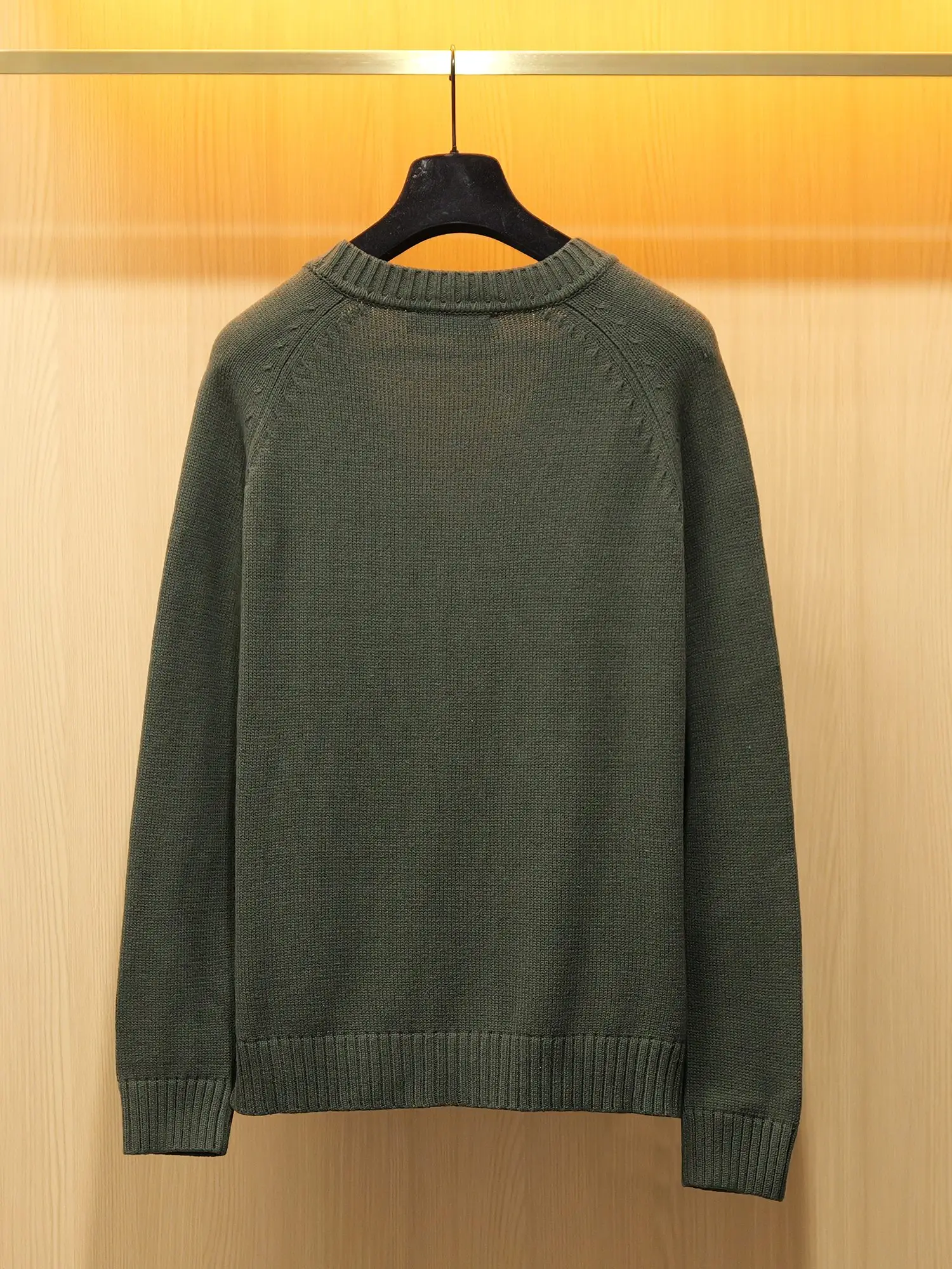 Logo-Patch Wool-Blend V-Neck Cardigan D27021415 — view 2