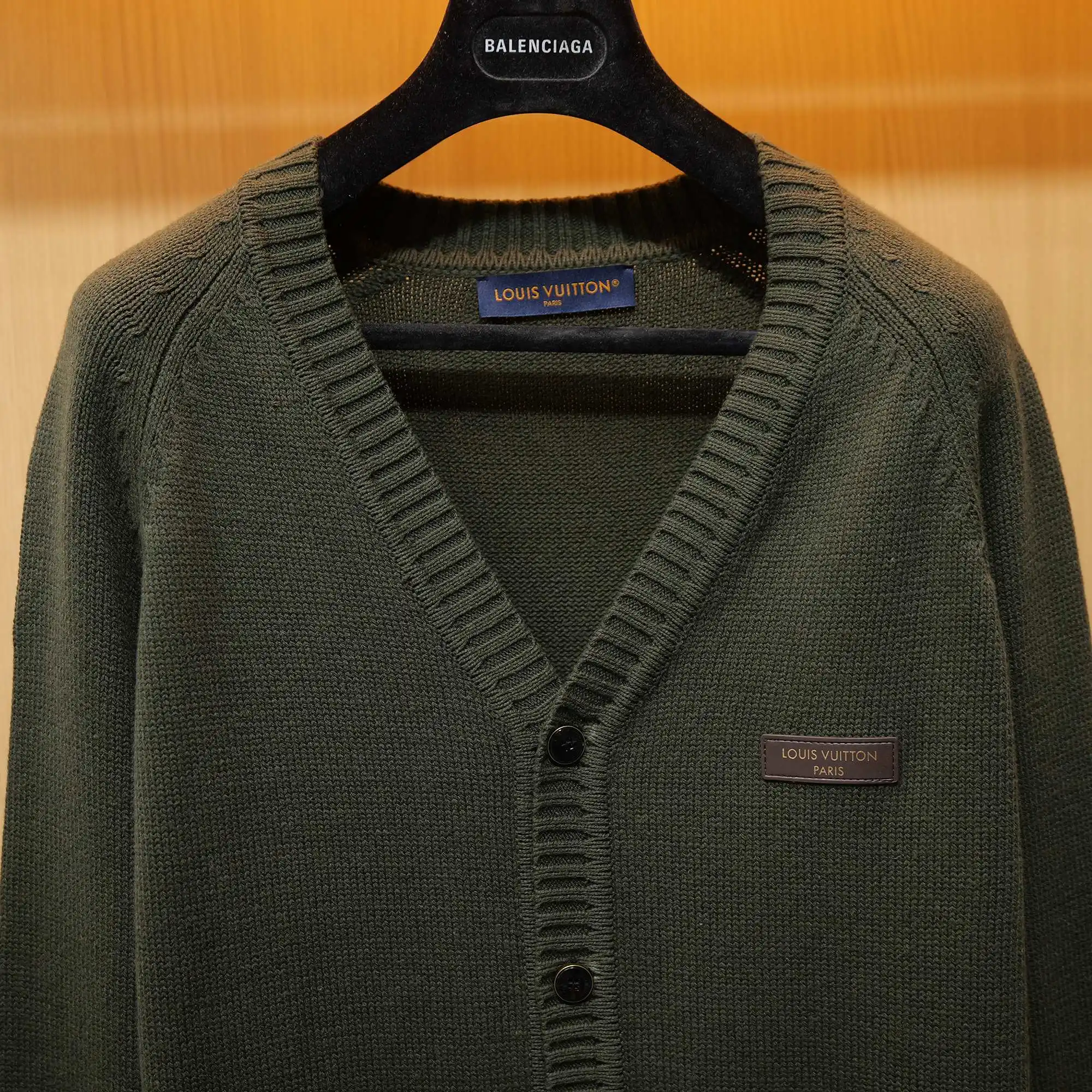 Logo-Patch Wool-Blend V-Neck Cardigan D27021415 — view 3