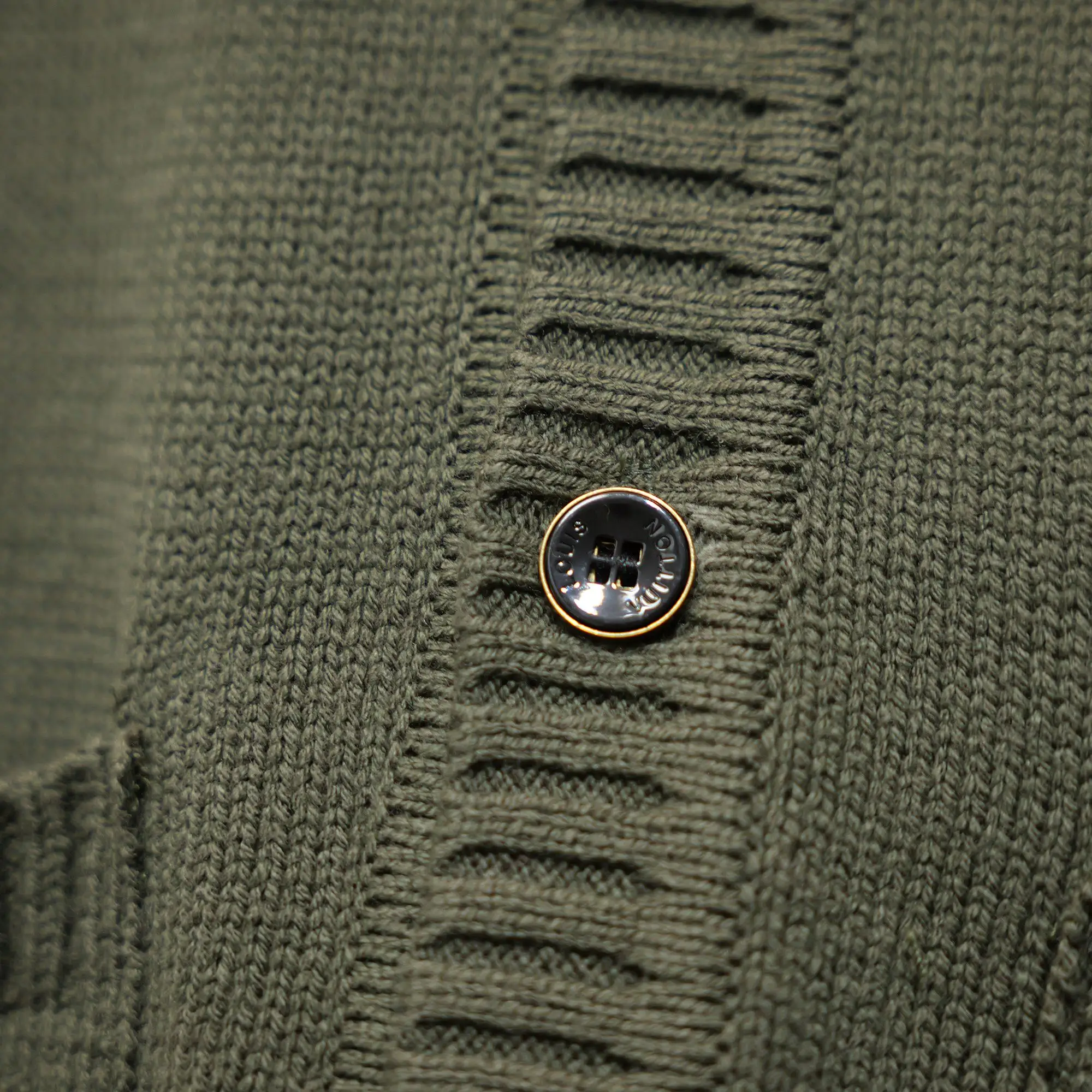 Logo-Patch Wool-Blend V-Neck Cardigan D27021415 — view 5