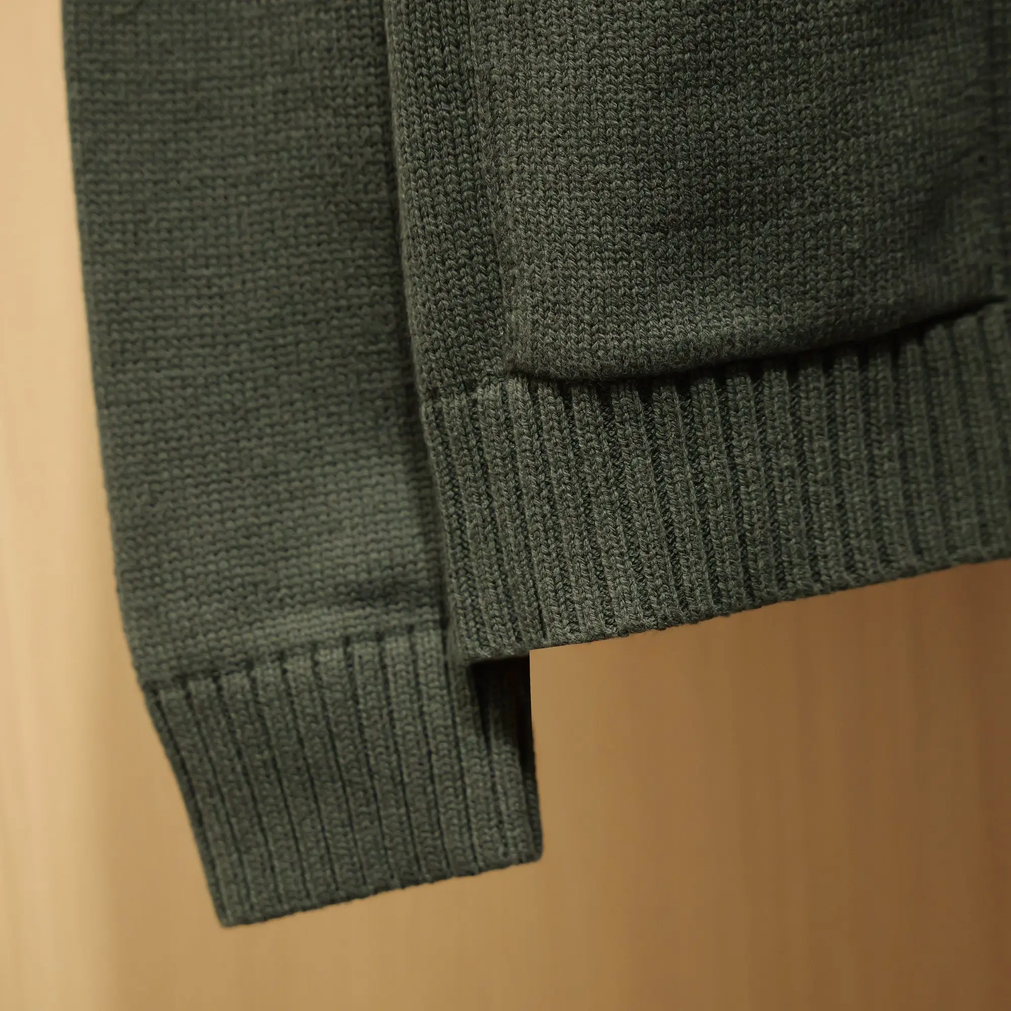 Logo-Patch Wool-Blend V-Neck Cardigan D27021415 — view 7