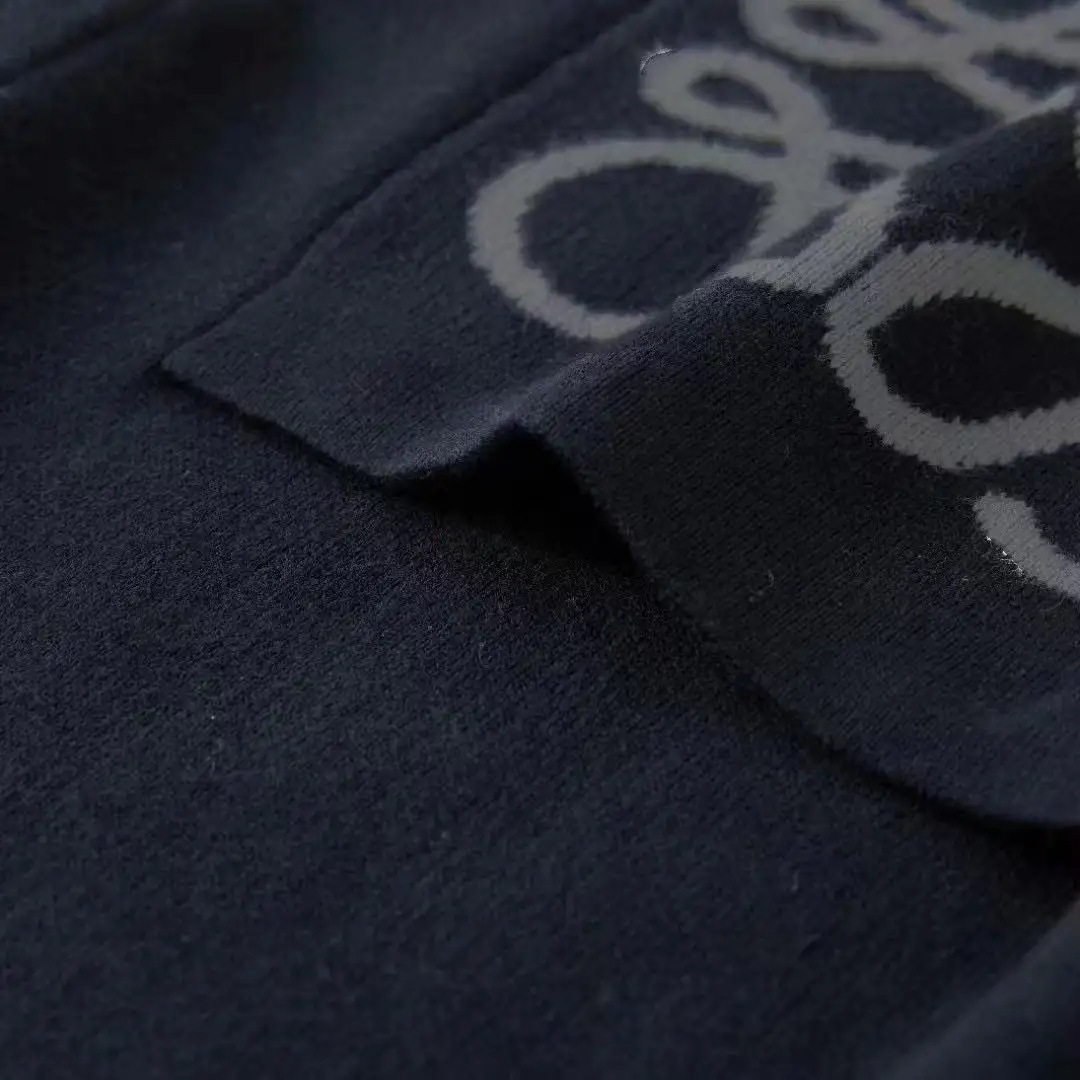 Anagram Jacquard Pocket Oversized Sweater D27020039 — view 5