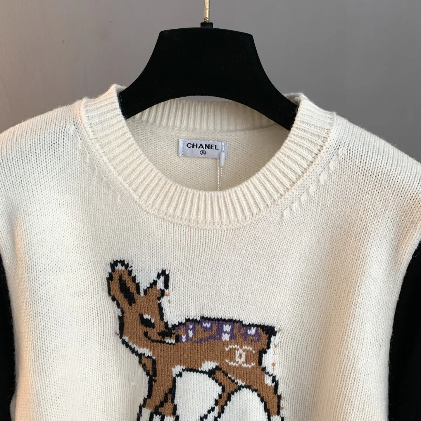 Fawn Intarsia Cashmere Crew-Neck Sweater D27022886 — view 3